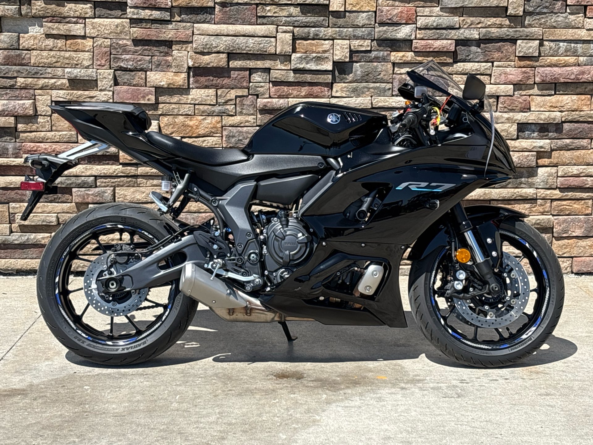 2023 Yamaha YZF-R7 in Columbia, Missouri - Photo 11