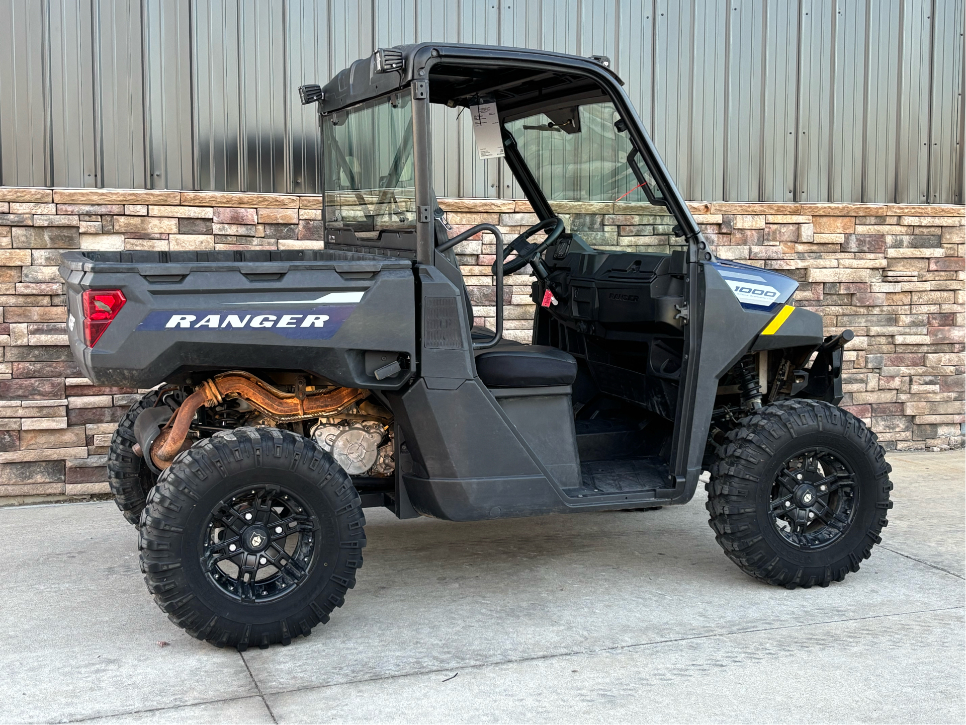 2023 Polaris Ranger 1000 Premium in Columbia, Missouri - Photo 2