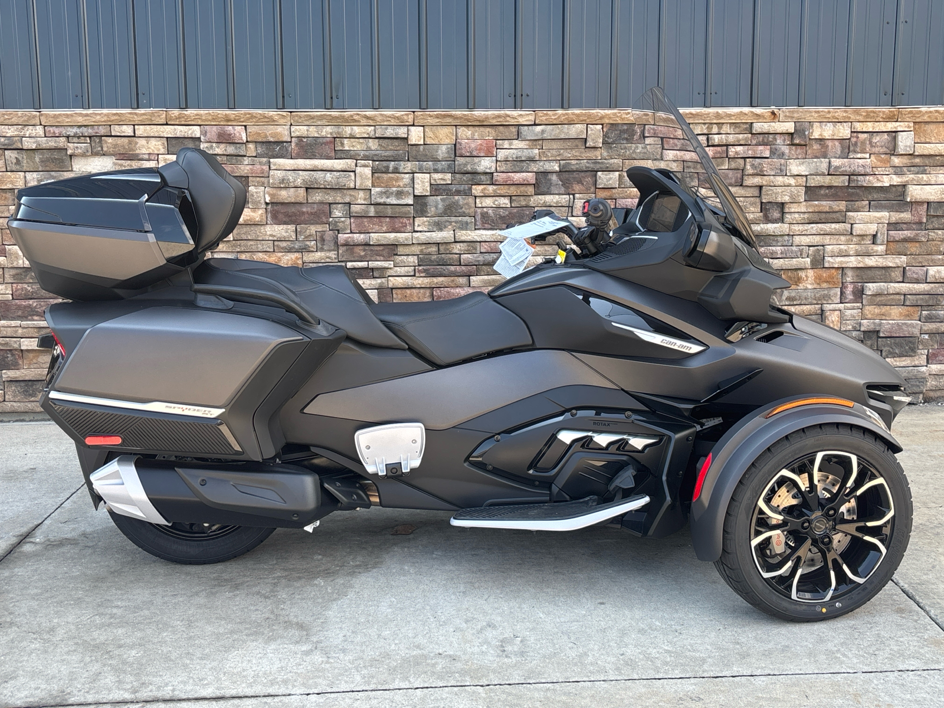 2025 Can-Am Spyder RT Limited in Columbia, Missouri - Photo 12