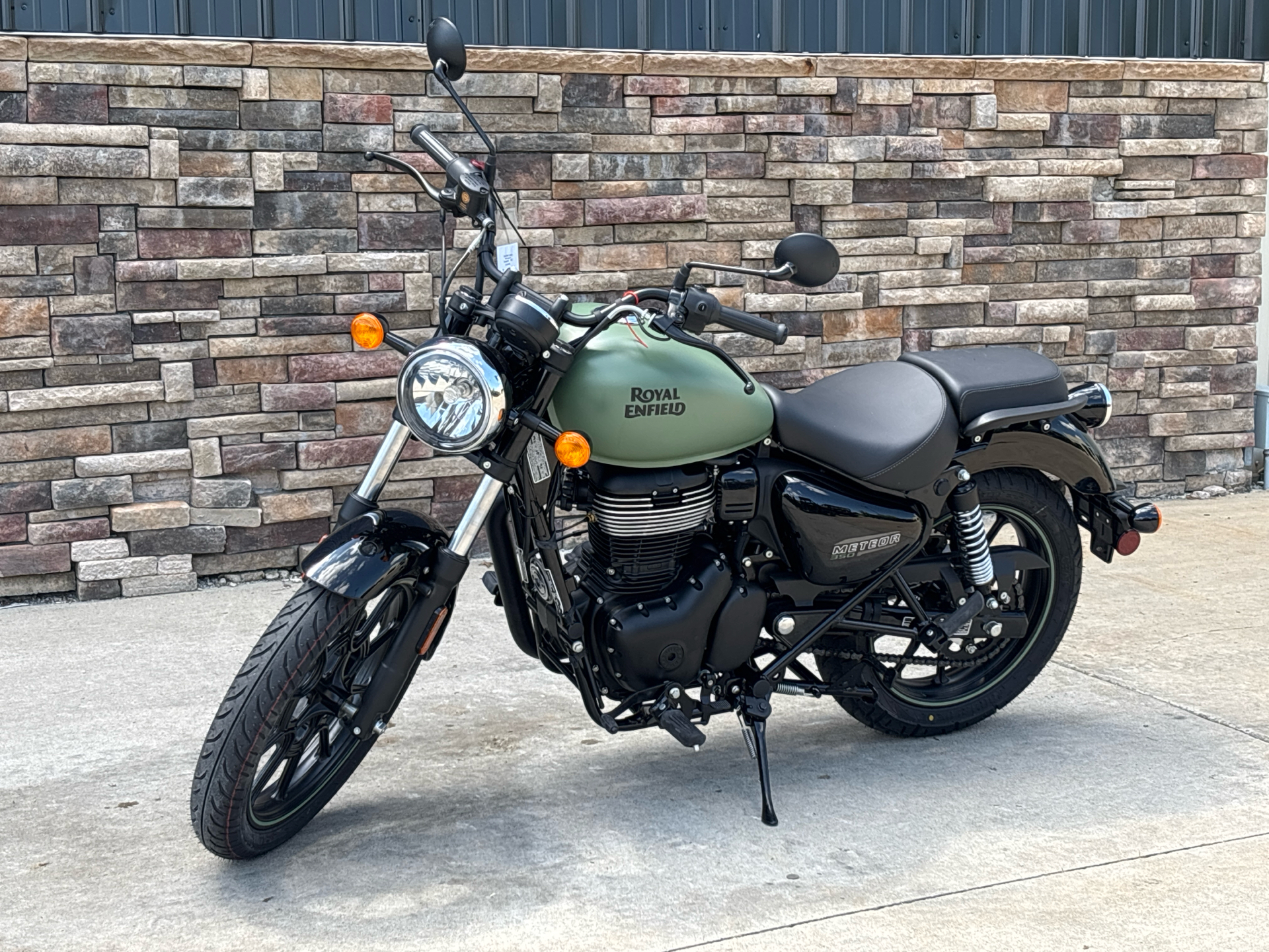 2024 Royal Enfield Meteor 350 in Columbia, Missouri - Photo 2