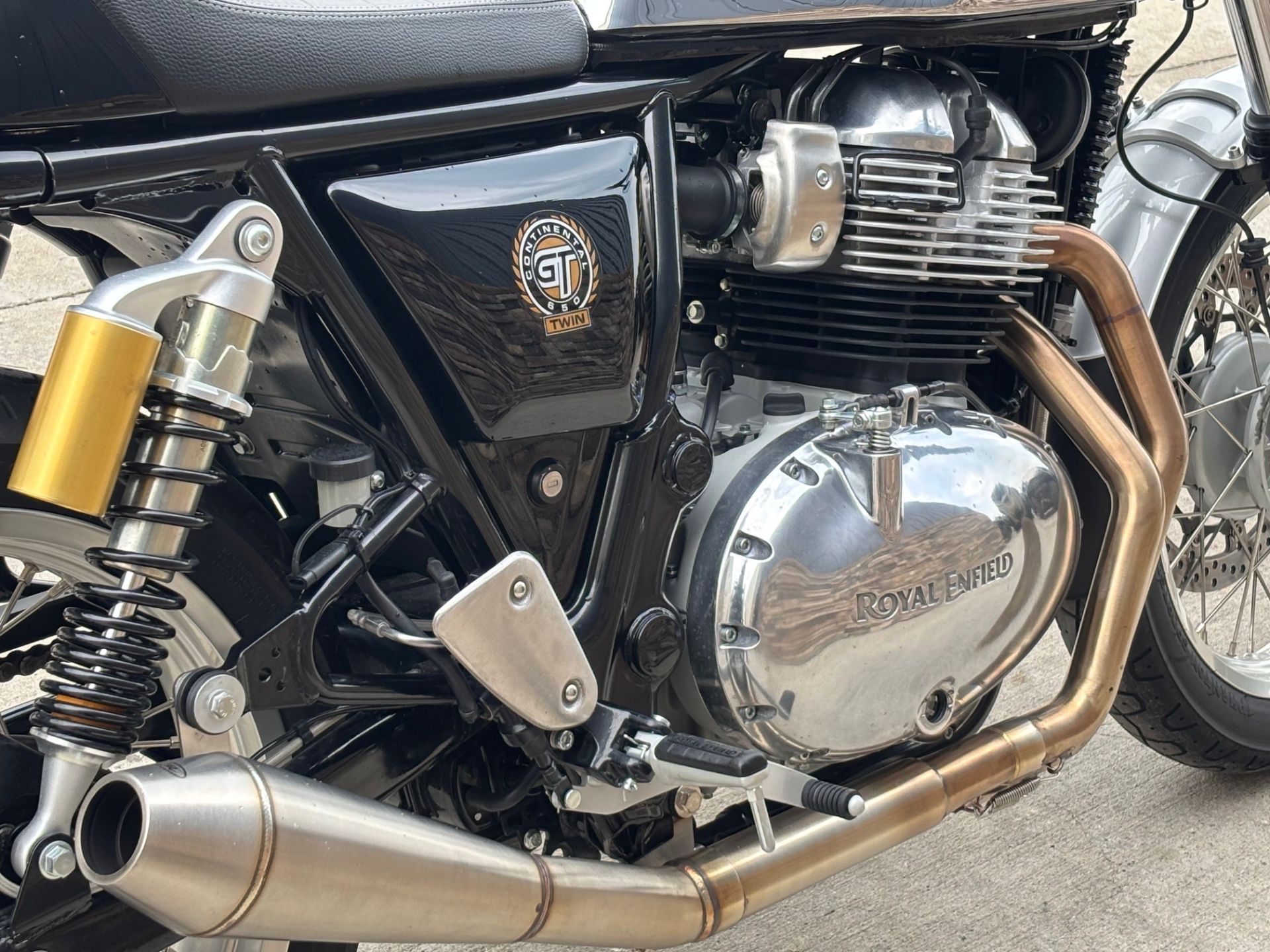 2021 Royal Enfield Twins Continental GT in Columbia, Missouri - Photo 9
