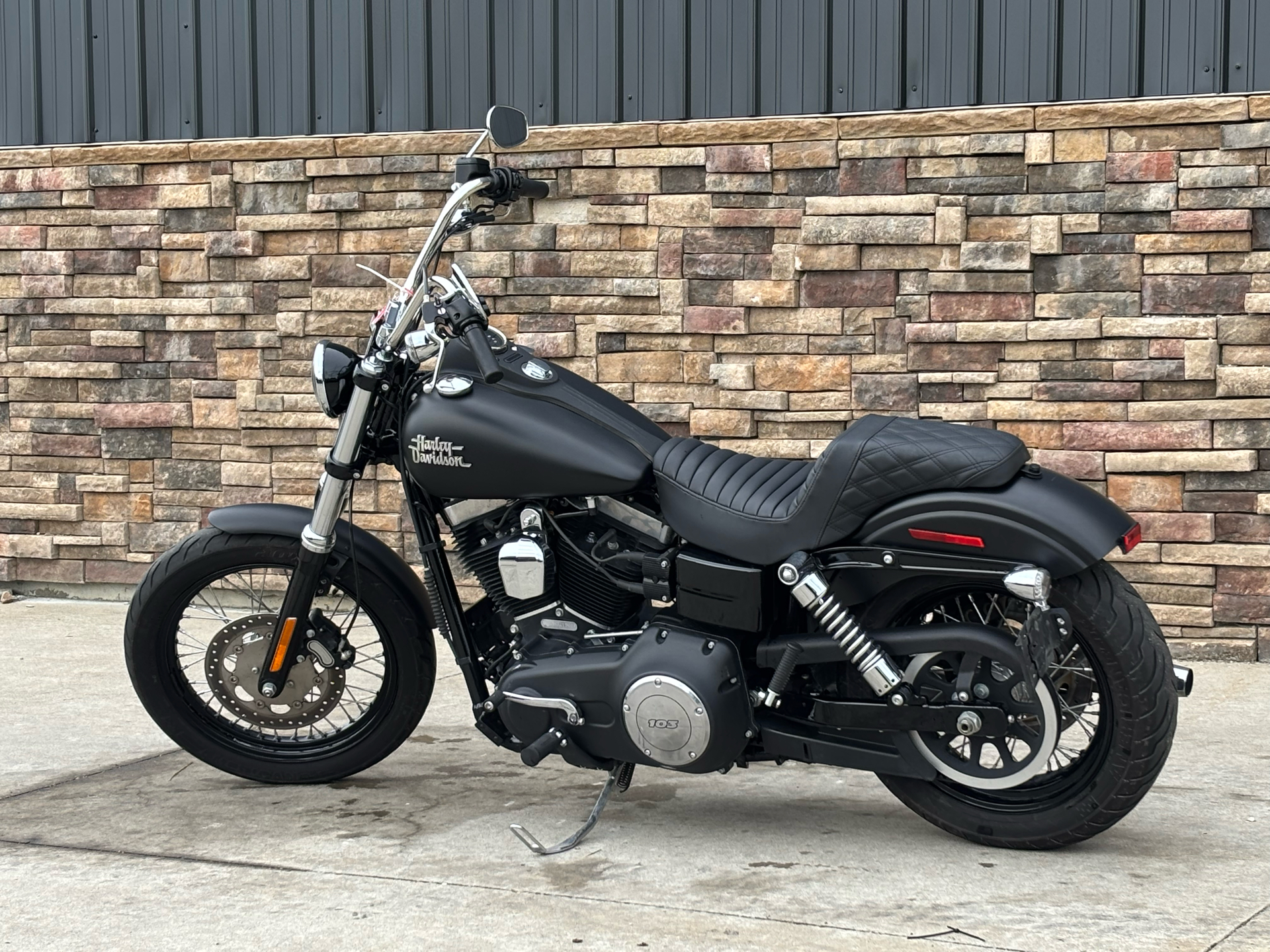 2017 Harley-Davidson Street Bob® in Columbia, Missouri - Photo 2
