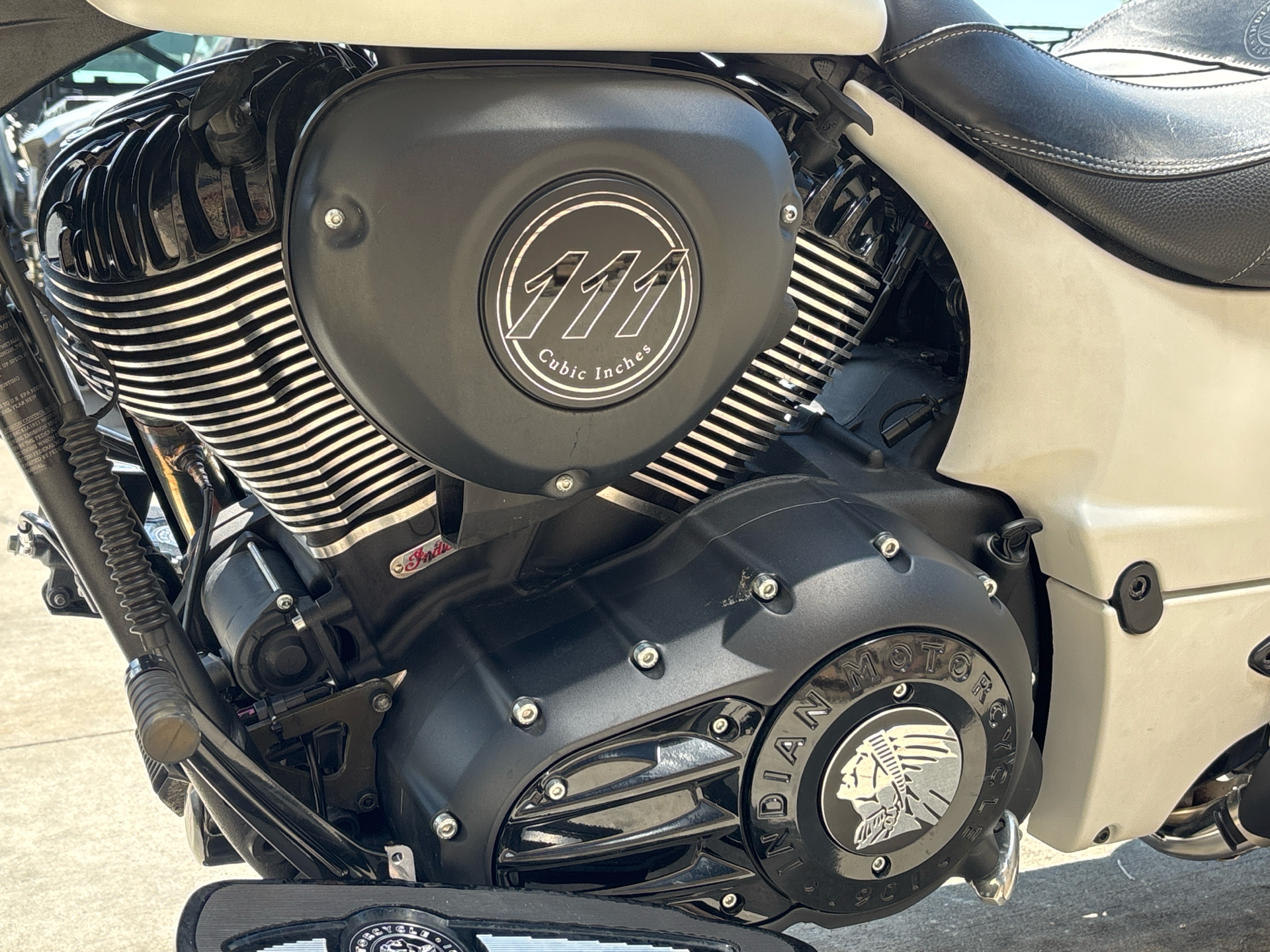 2019 Indian Motorcycle Springfield® Dark Horse® ABS in Columbia, Missouri - Photo 5