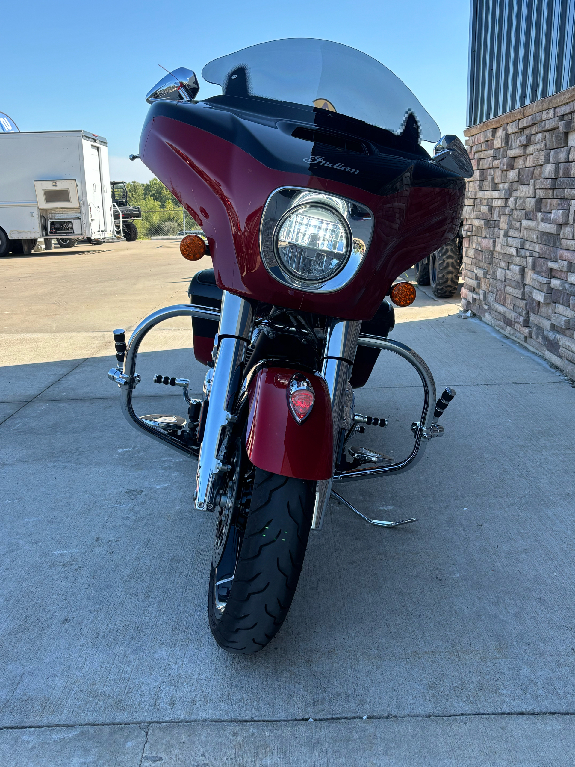2020 Indian Motorcycle CHFTN ELITE, THNDR BLK CRYSTL/RD CANY, 49ST Elite in Columbia, Missouri - Photo 5