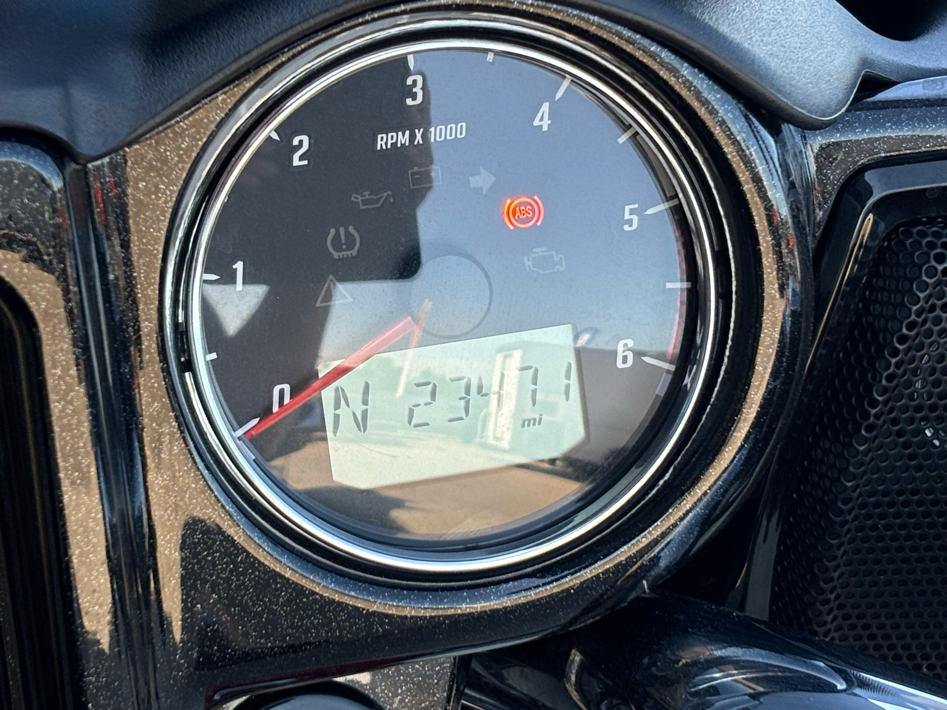 2020 Indian Motorcycle CHFTN ELITE, THNDR BLK CRYSTL/RD CANY, 49ST Elite in Columbia, Missouri - Photo 8