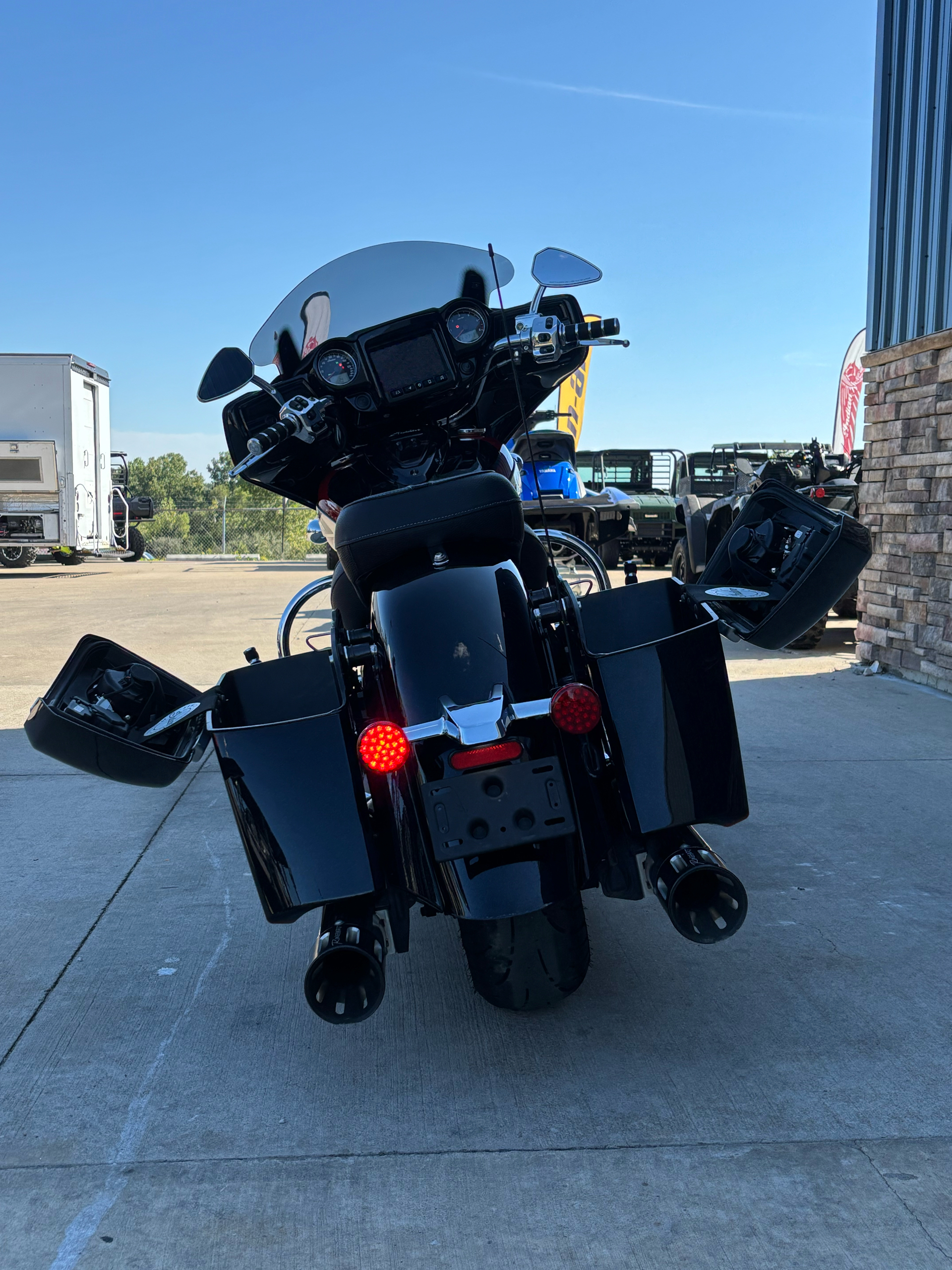 2020 Indian Motorcycle CHFTN ELITE, THNDR BLK CRYSTL/RD CANY, 49ST Elite in Columbia, Missouri - Photo 14