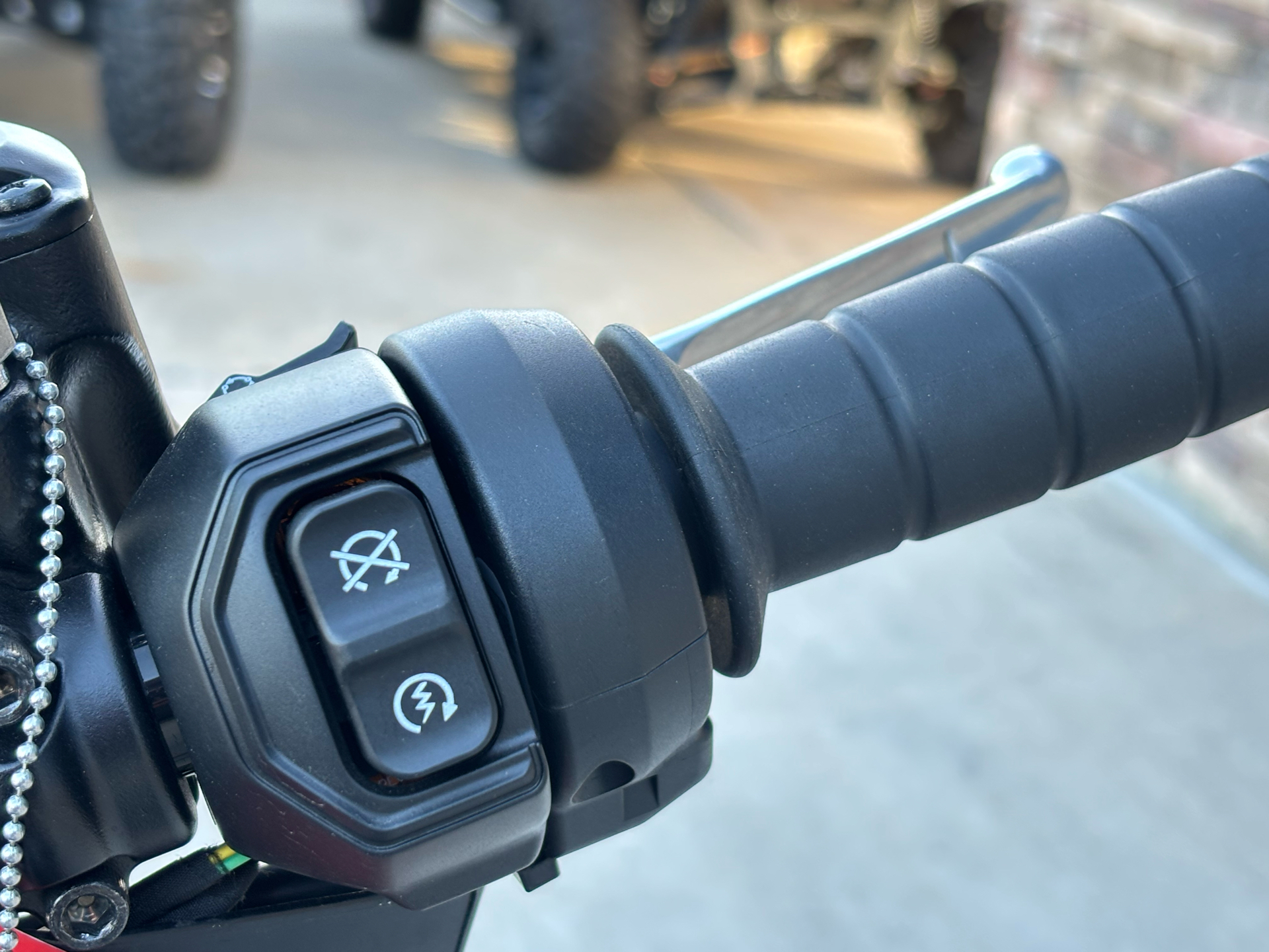 2025 Indian Motorcycle Scout® Sixty Bobber Limited in Columbia, Missouri - Photo 13