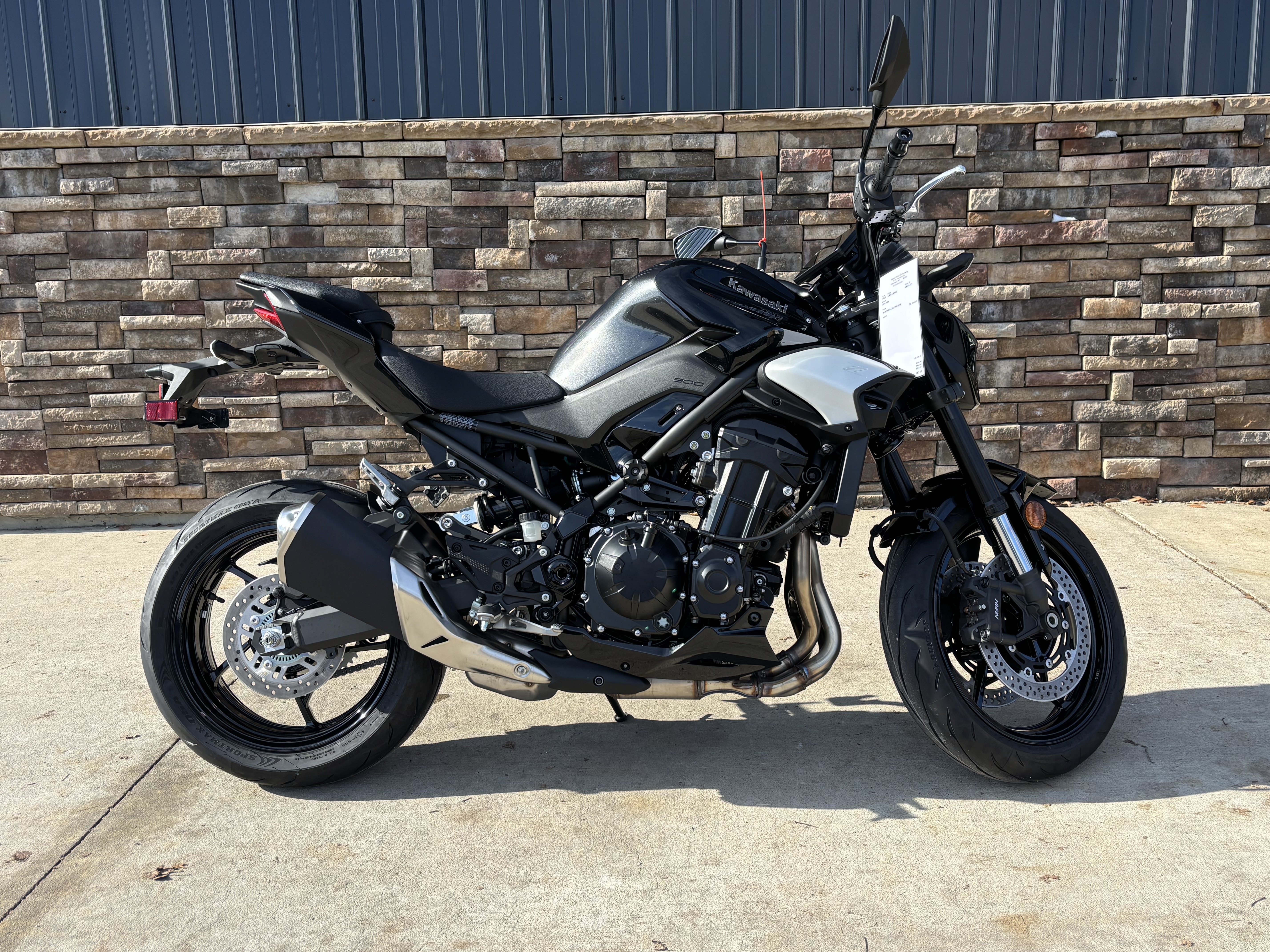 2025 Kawasaki Z900 ABS in Columbia, Missouri - Photo 14