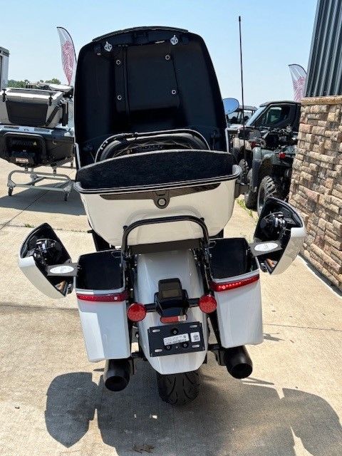 2025 Indian Motorcycle Pursuit® Dark Horse® with 112 in Columbia, Missouri - Photo 5