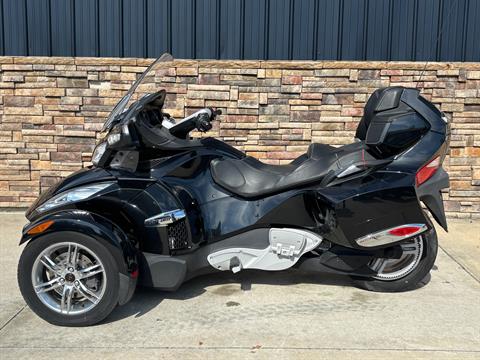 2011 Can-Am Spyder RT-S SE5 — photo 1 of 13