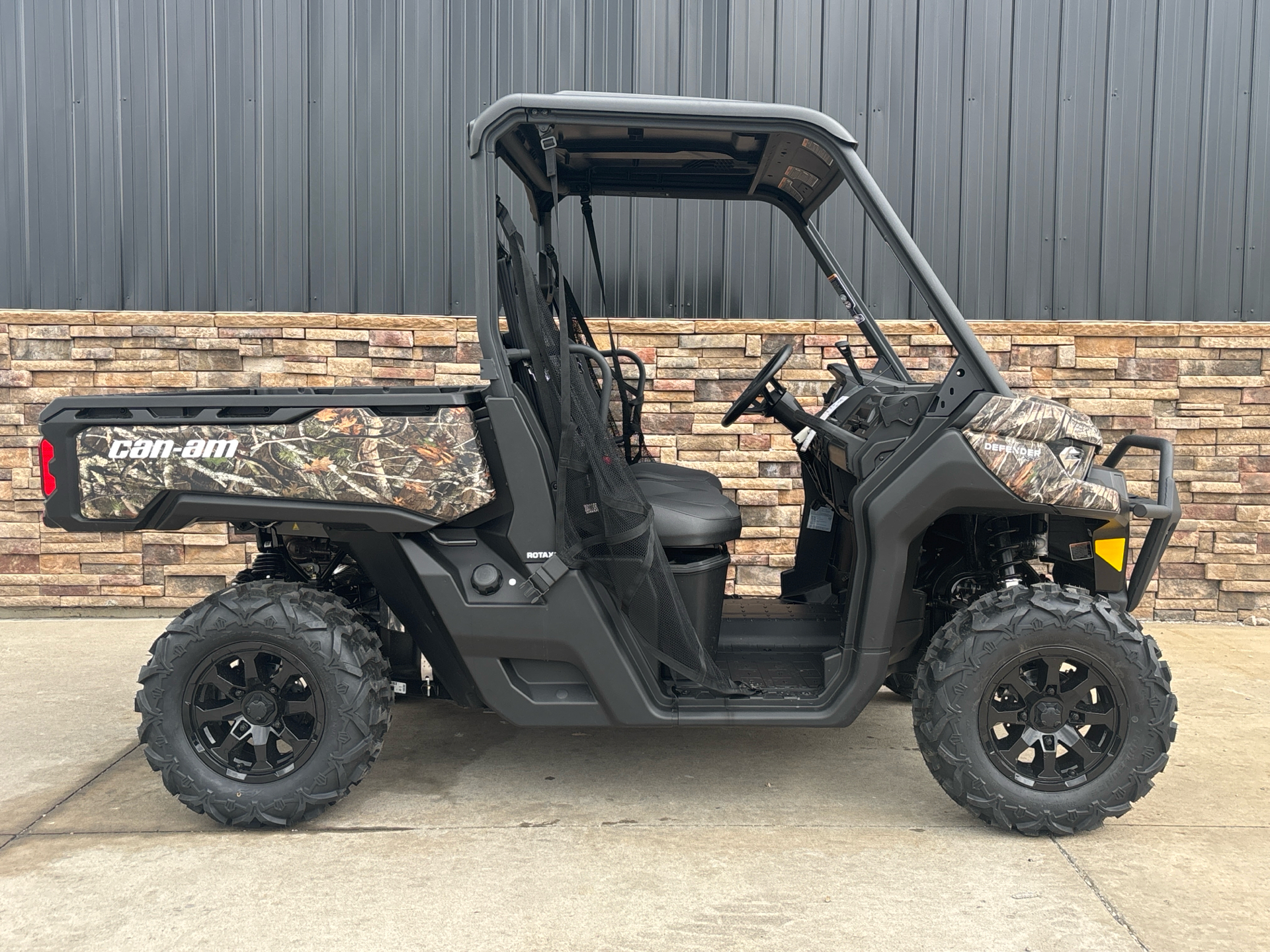 2025 Can-Am Defender XT HD7 in Columbia, Missouri - Photo 1
