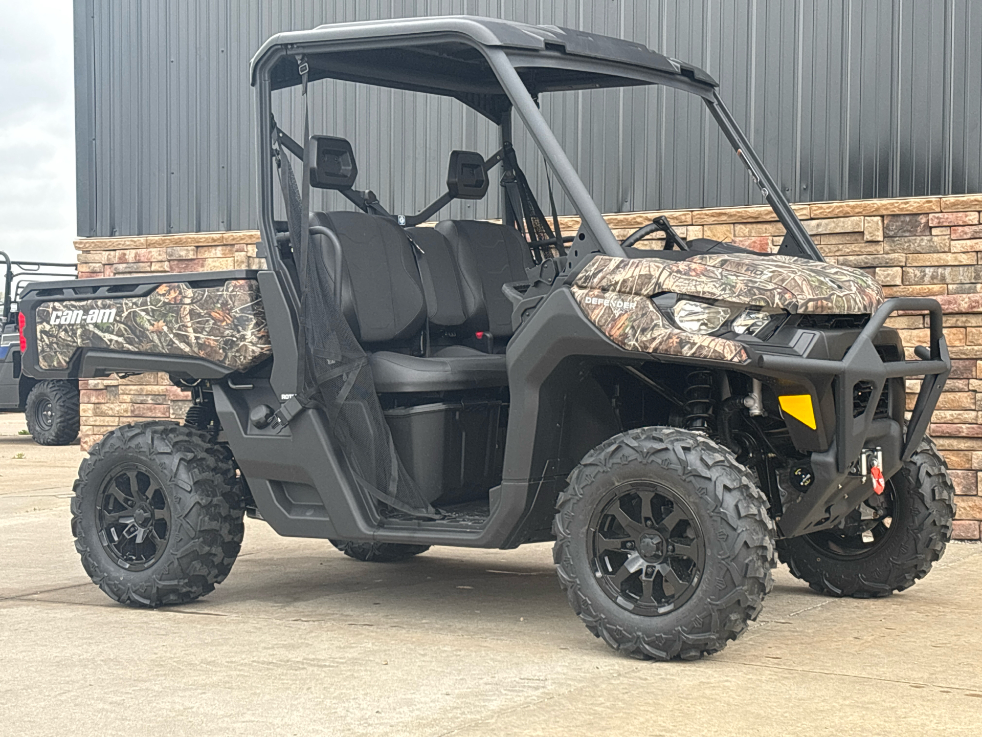 2025 Can-Am Defender XT HD7 in Columbia, Missouri - Photo 3