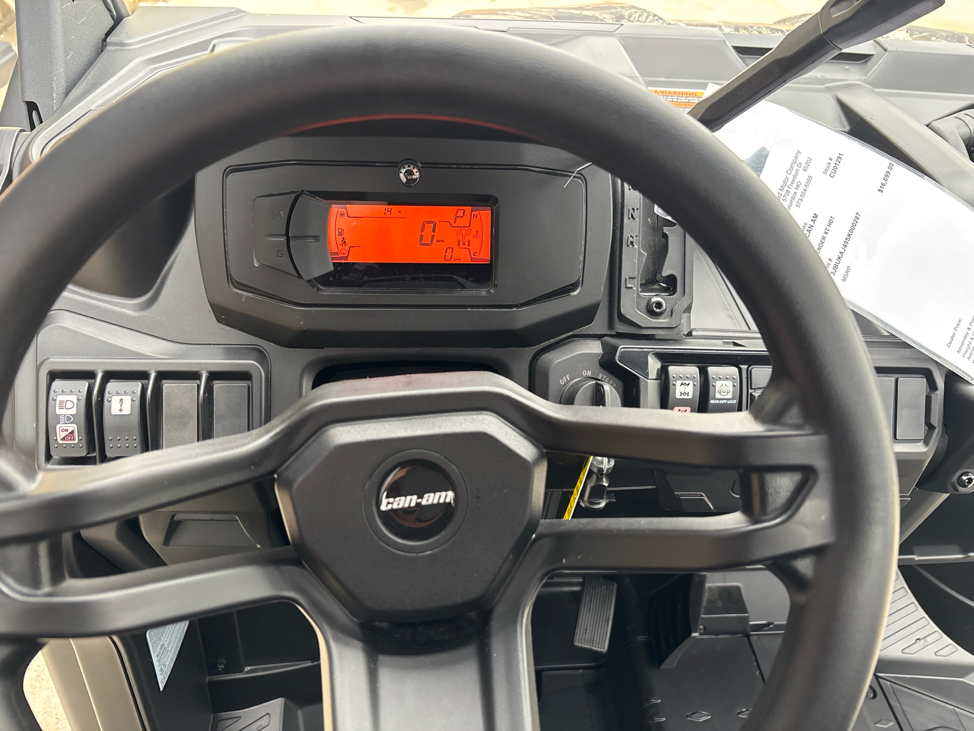 2025 Can-Am Defender XT HD7 in Columbia, Missouri - Photo 9