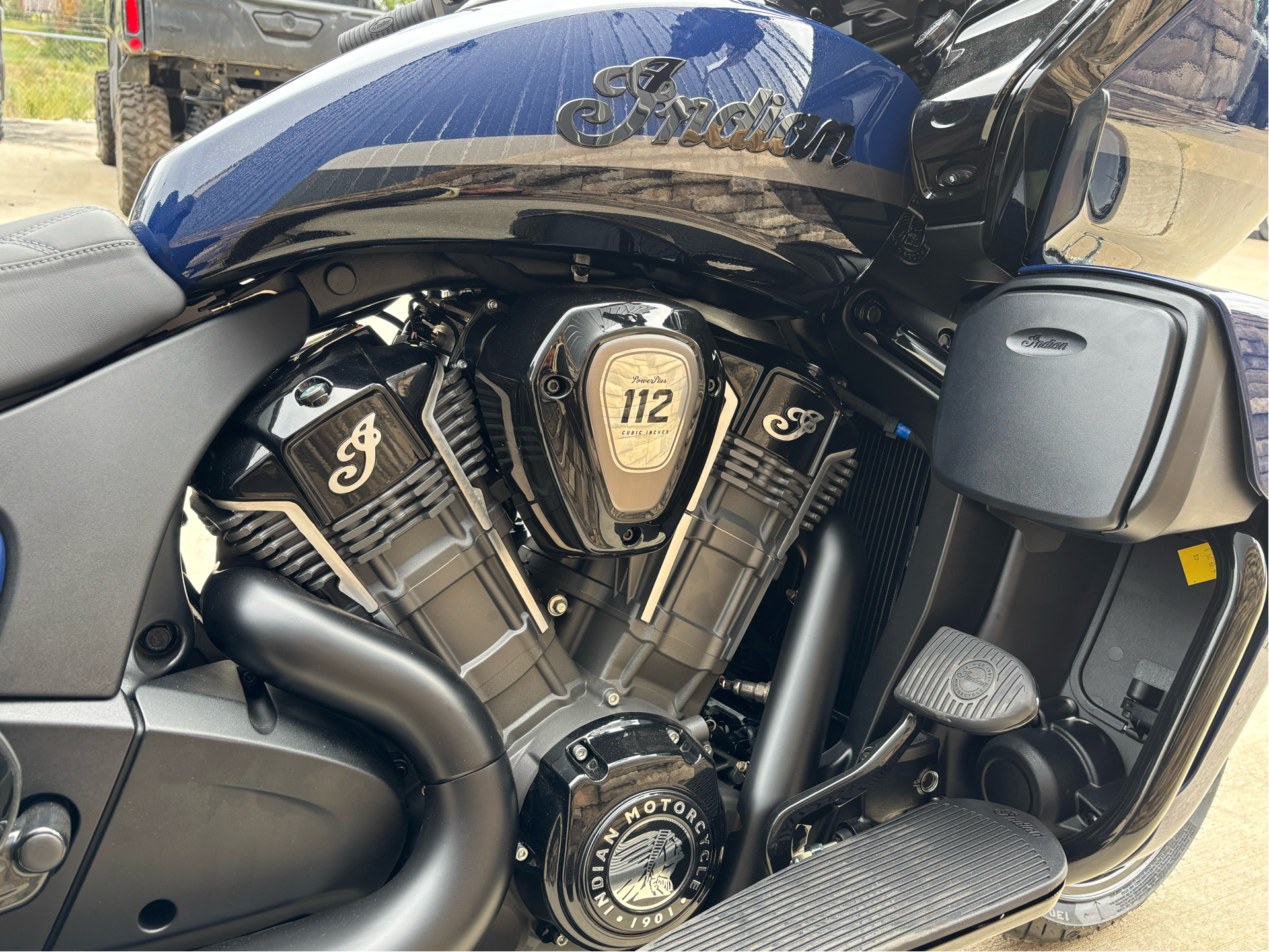2025 Indian Motorcycle Pursuit® Dark Horse® with 112 in Columbia, Missouri - Photo 9