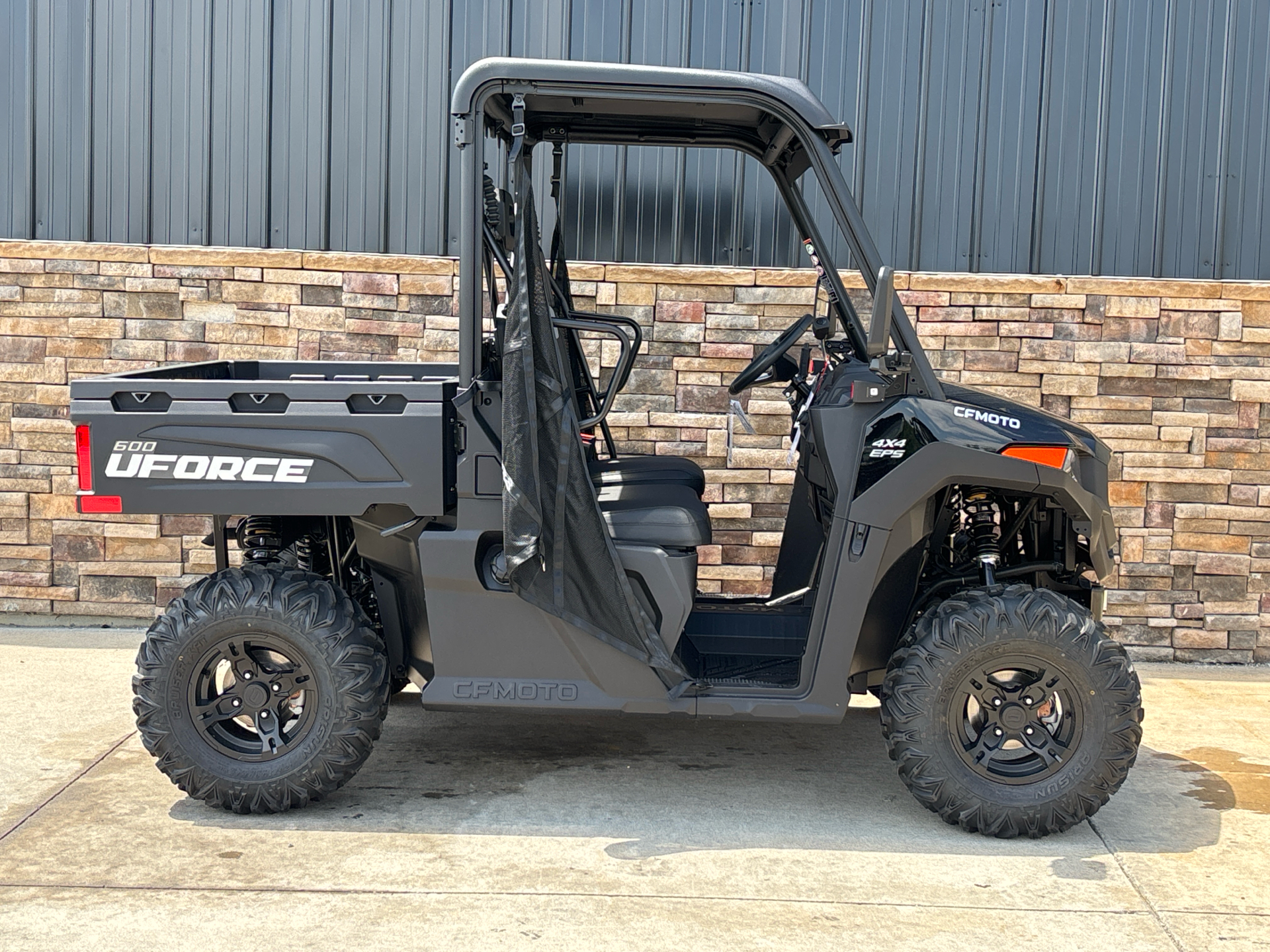2025 CFMOTO UForce 600 in Columbia, Missouri - Photo 1