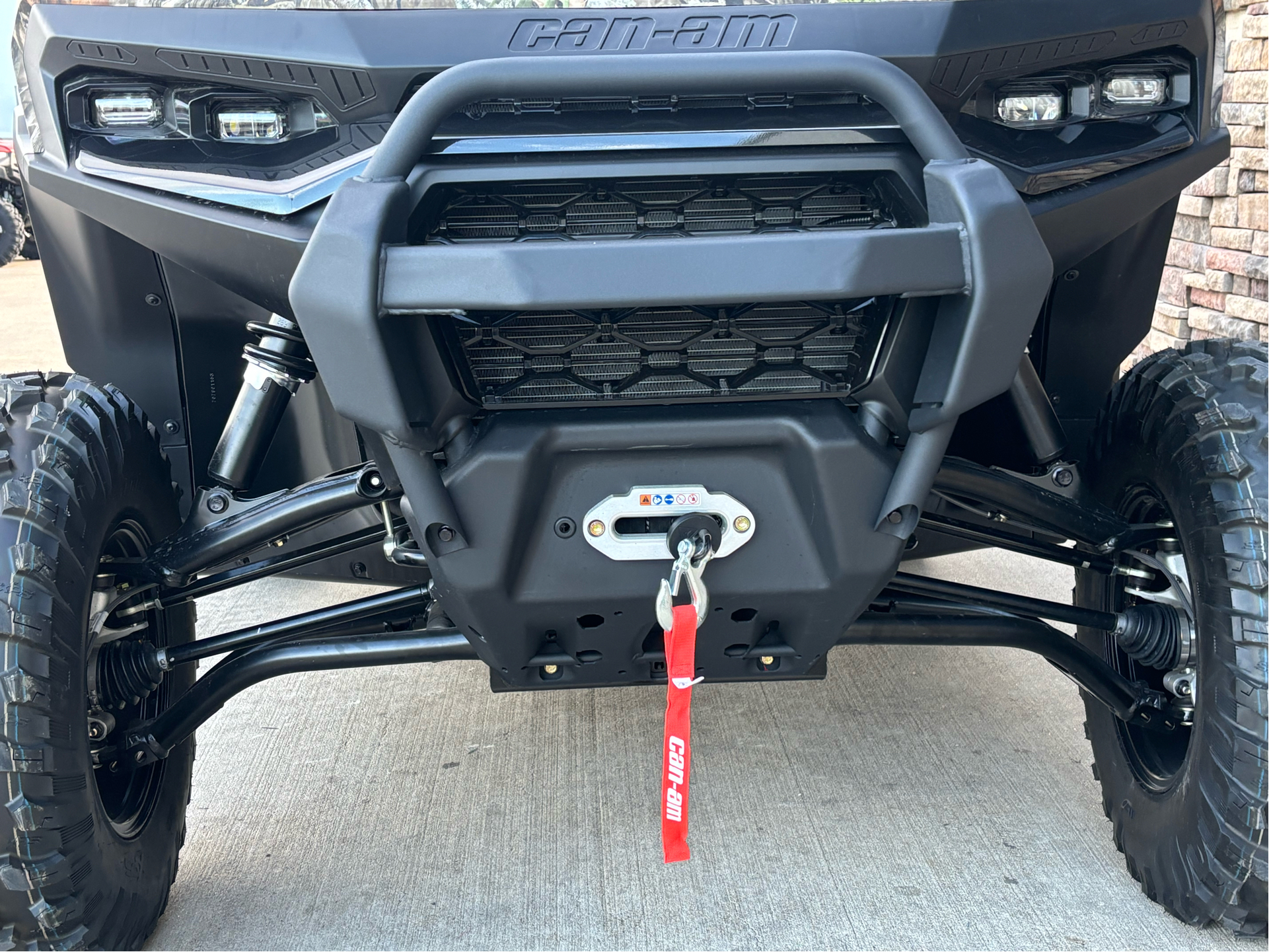 2026 Can-Am Defender XT CAB HD11 in Columbia, Missouri - Photo 5