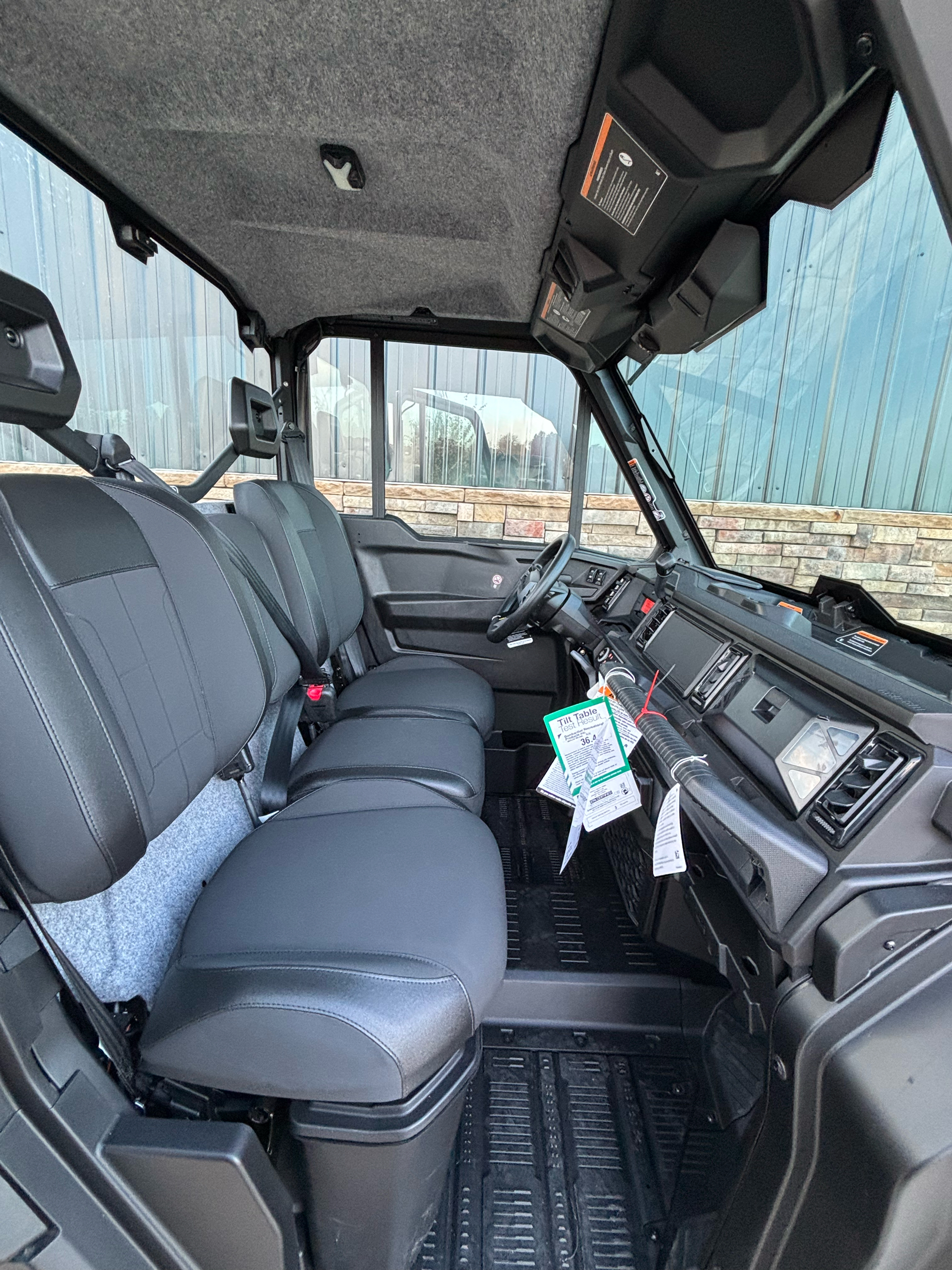 2026 Can-Am Defender XT CAB HD11 in Columbia, Missouri - Photo 13