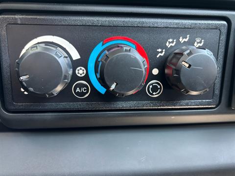 2026 Can-Am Defender XT CAB HD11 in Columbia, Missouri - Photo 9