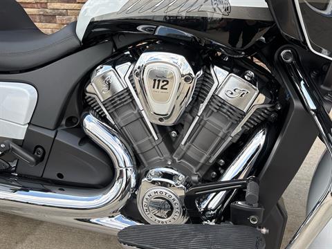 2025 Indian Motorcycle CHALLENGER LIMITED 112  RA in Columbia, Missouri - Photo 10