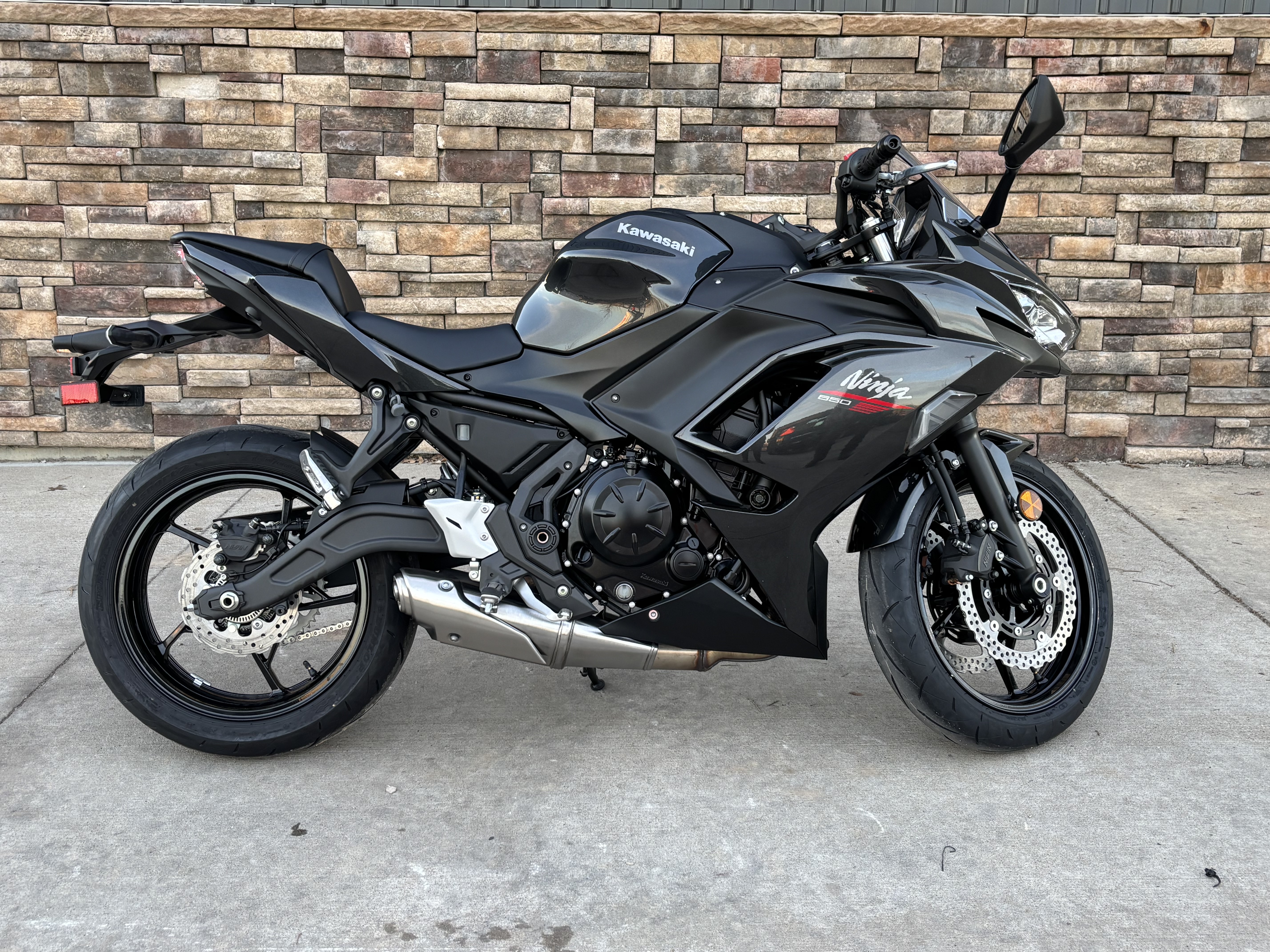 2026 Kawasaki Ninja 650 in Columbia, Missouri - Photo 14