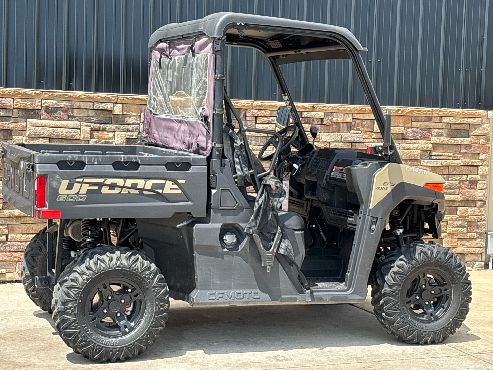 2024 CFMOTO UForce 600 in Columbia, Missouri - Photo 2