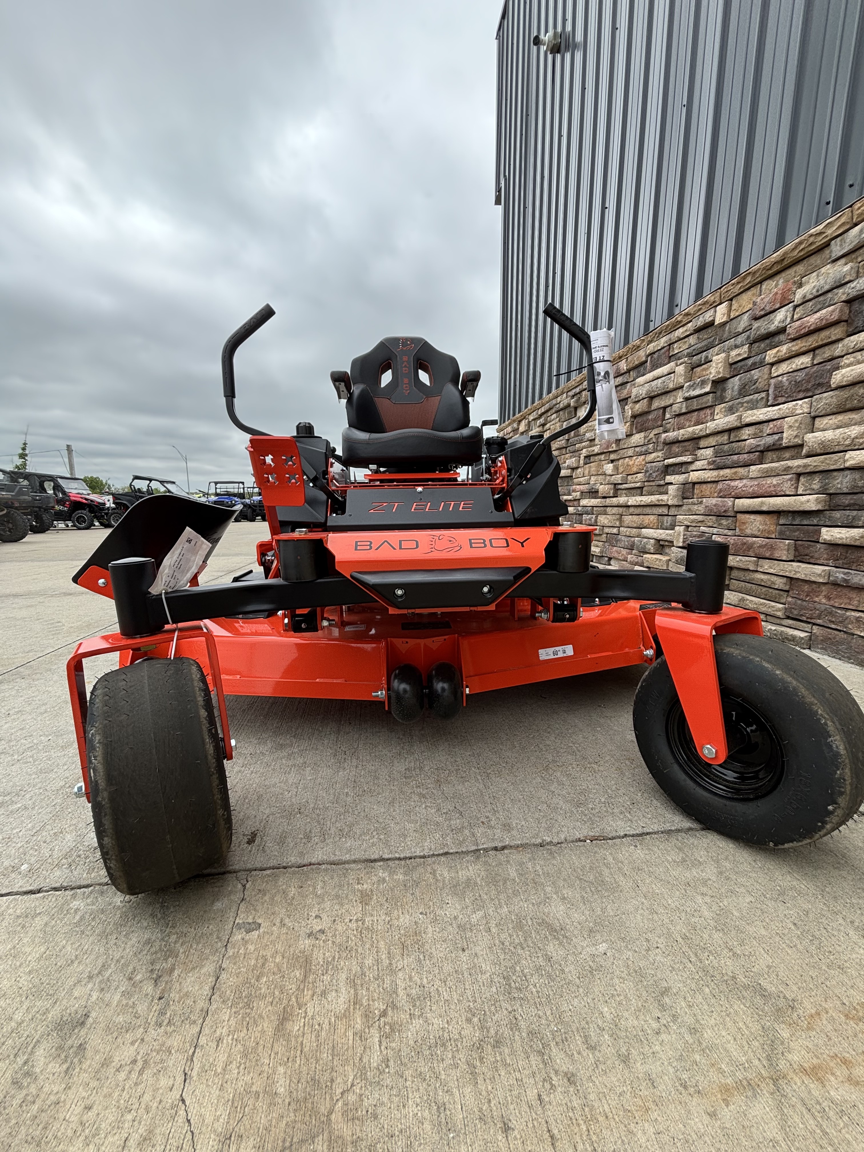 2026 Bad Boy Mowers ZT Elite 60 in. Kawasaki FR730V 24 hp in Columbia, Missouri - Photo 4