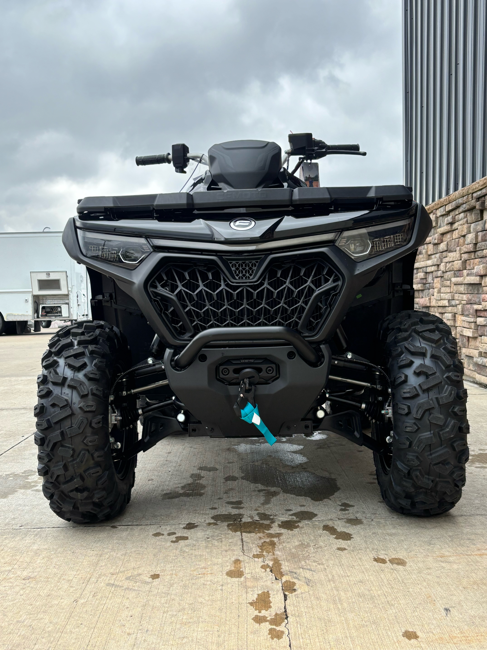 2026 CFMOTO CForce 800 Touring in Columbia, Missouri - Photo 8