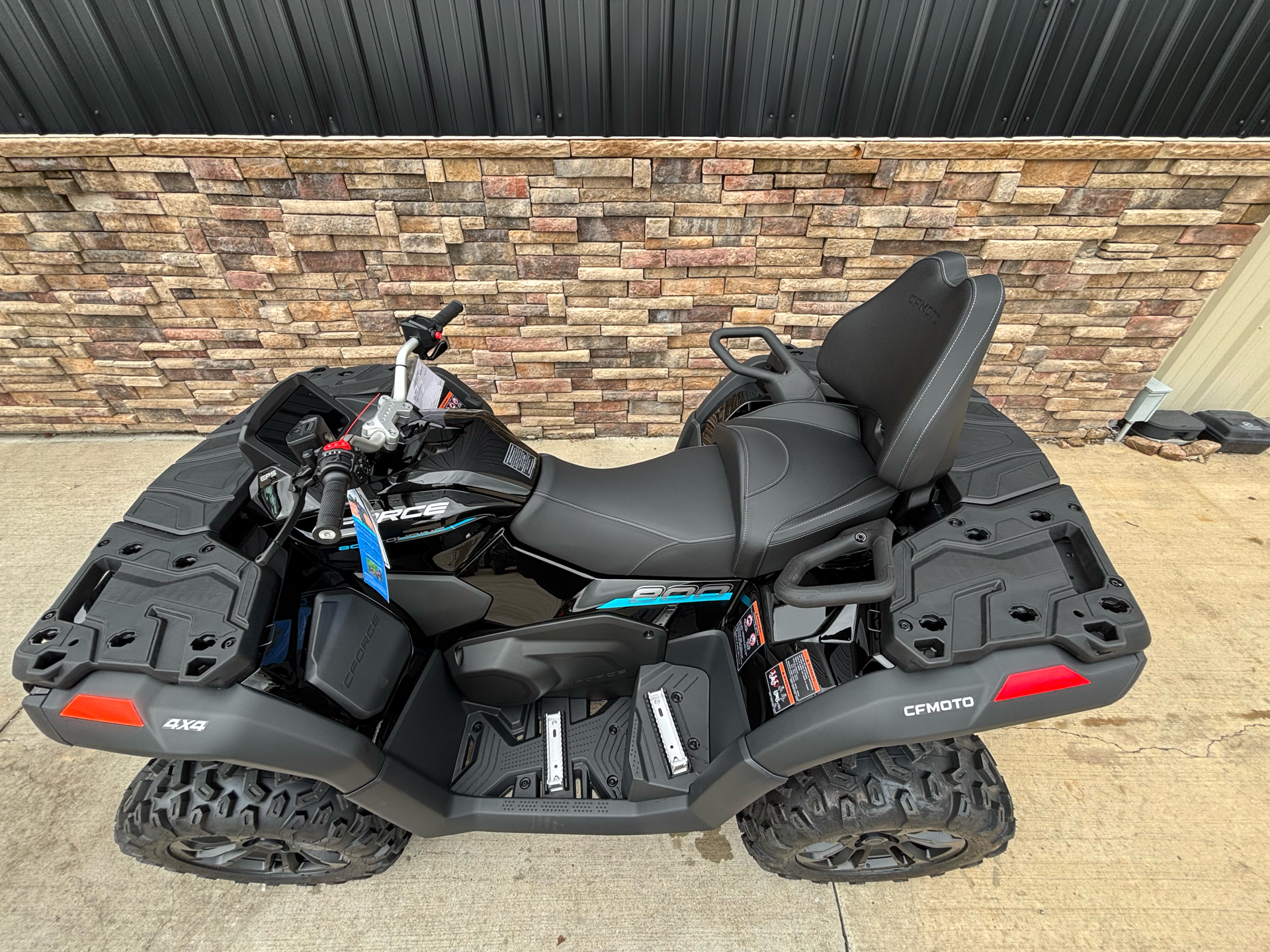 2026 CFMOTO CForce 800 Touring in Columbia, Missouri - Photo 10