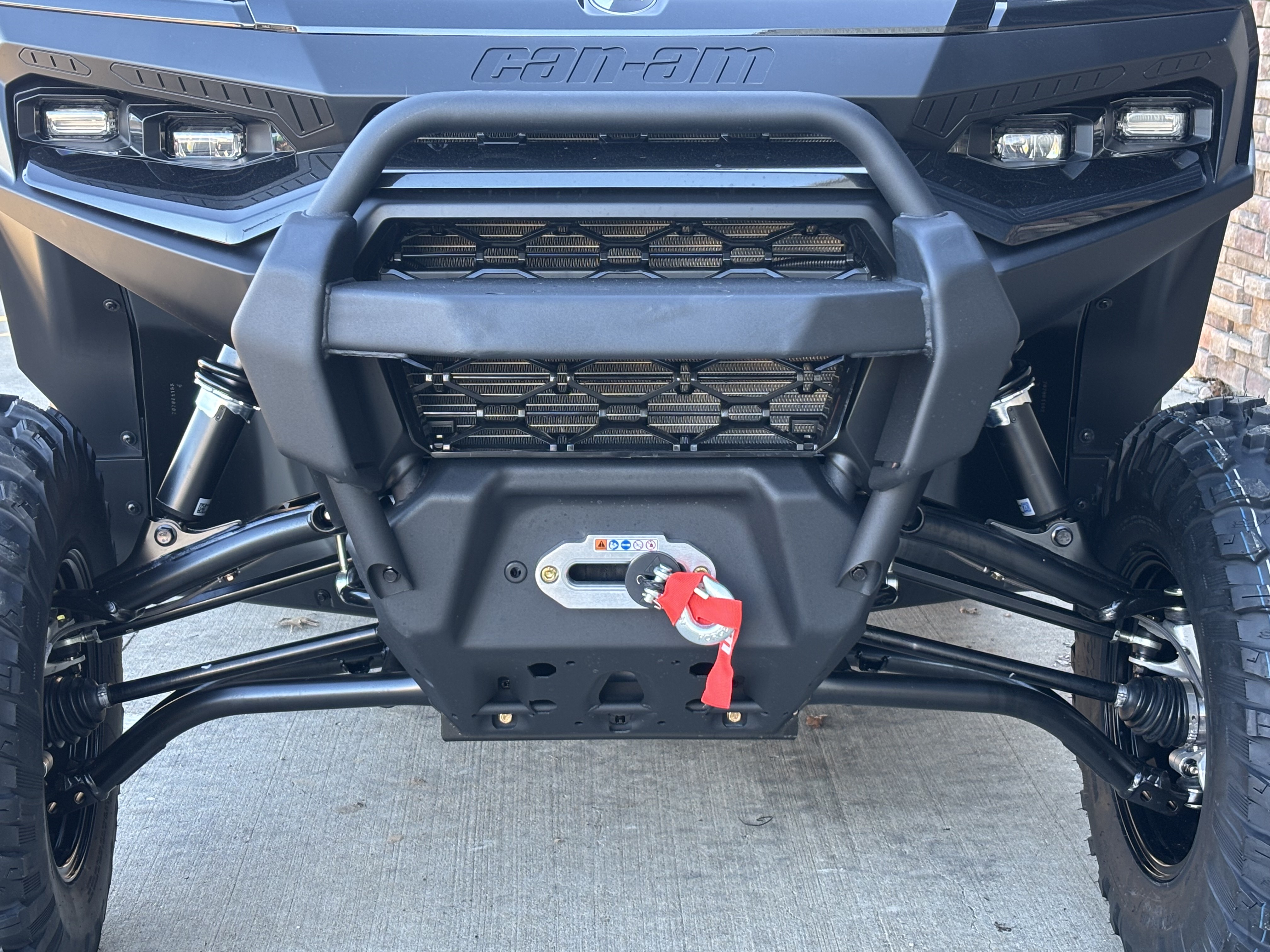 2026 Can-Am Defender XT CAB HD11 in Columbia, Missouri - Photo 5