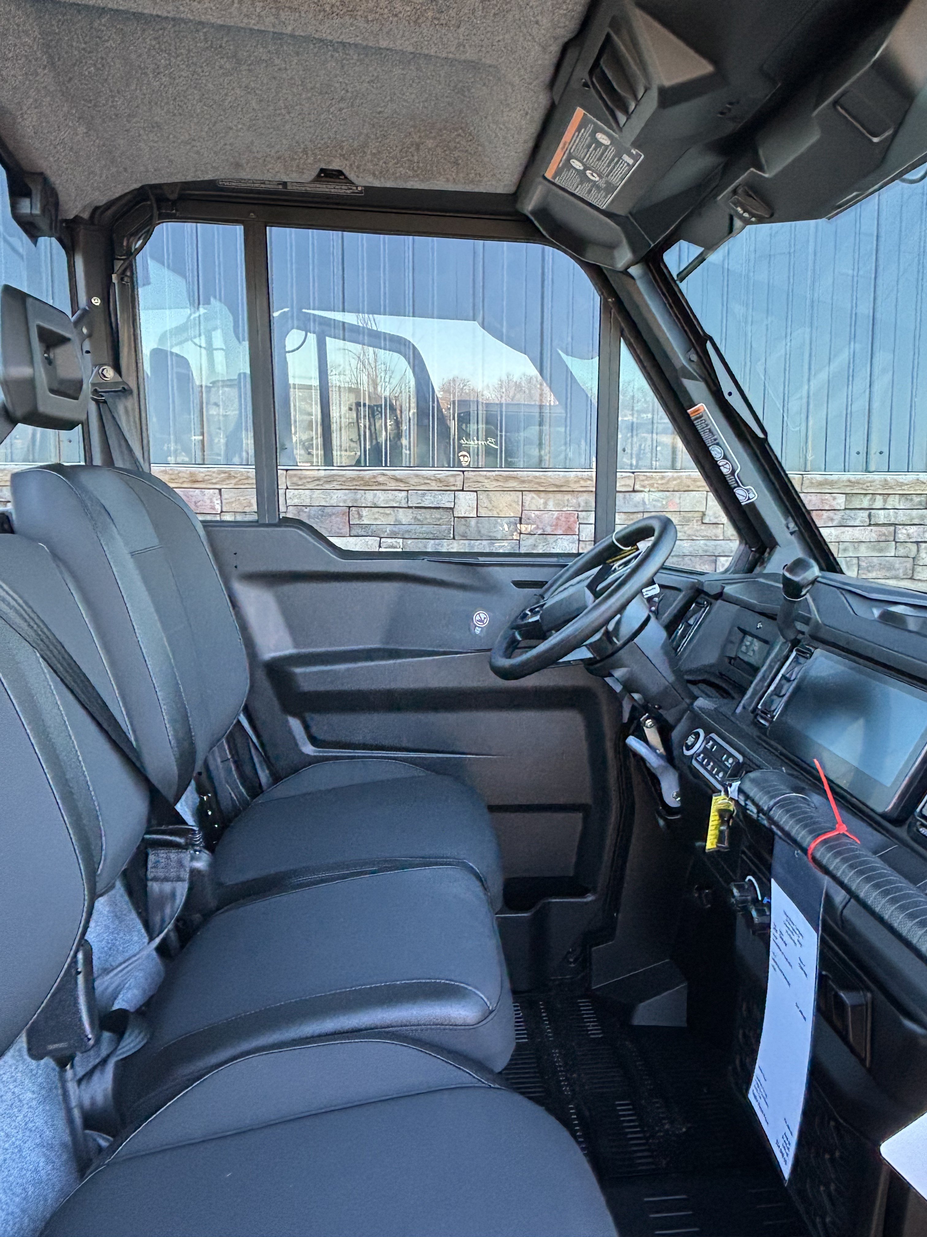 2026 Can-Am Defender XT CAB HD11 in Columbia, Missouri - Photo 6