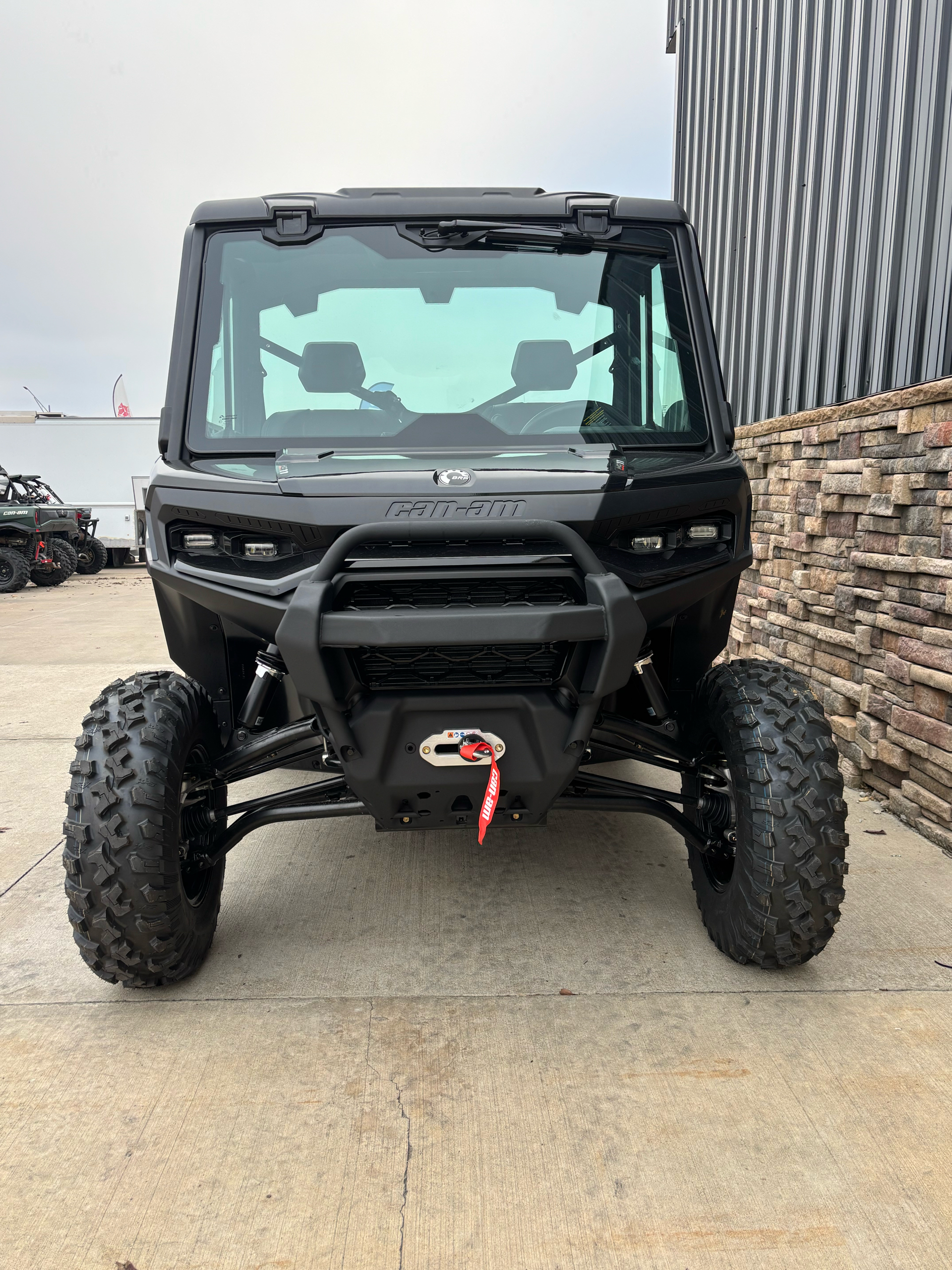 2026 Can-Am Defender XT CAB HD11 in Columbia, Missouri - Photo 5