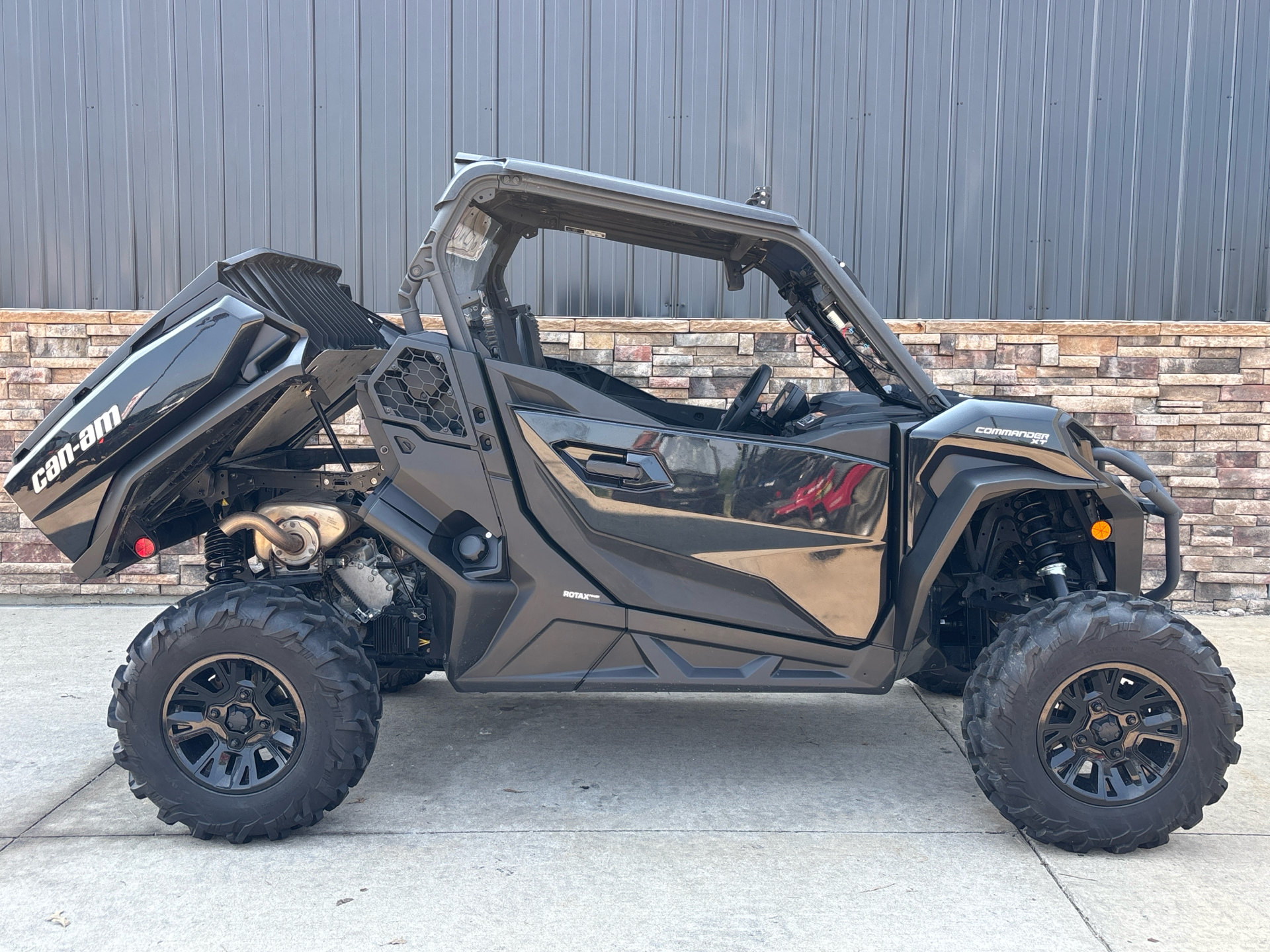 2024 Can-Am Commander XT 1000R in Columbia, Missouri - Photo 8