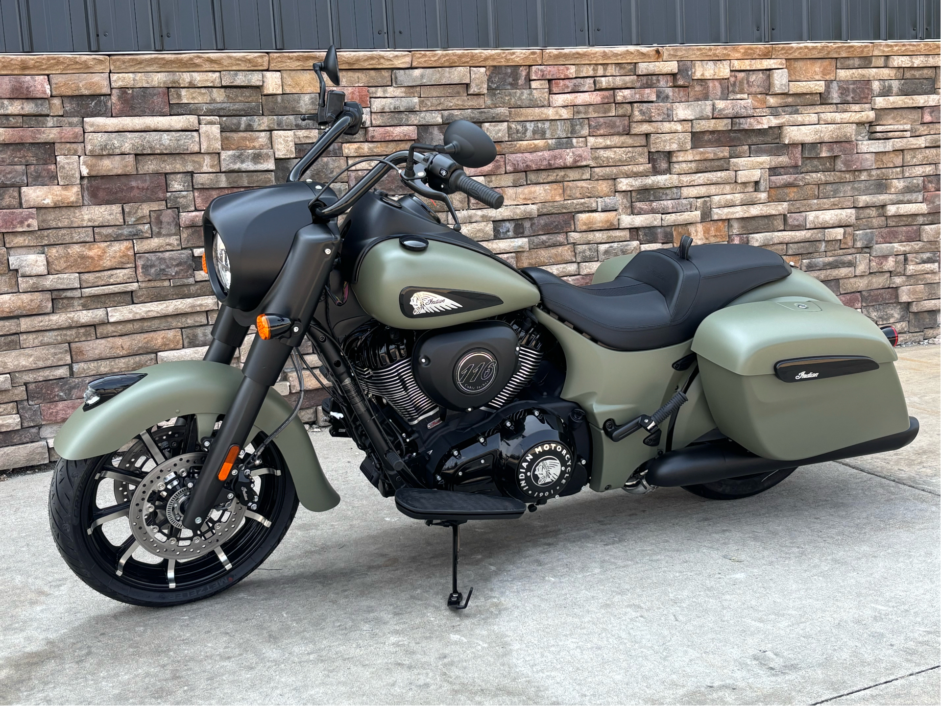 2025 Indian Motorcycle Springfield® Dark Horse® in Columbia, Missouri - Photo 2