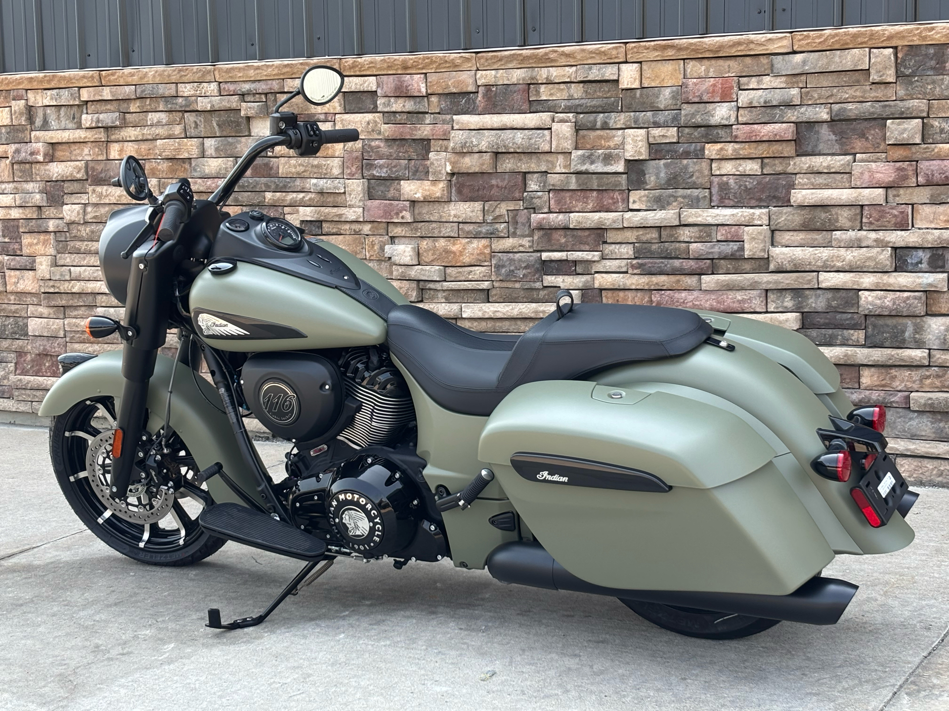 2025 Indian Motorcycle Springfield® Dark Horse® in Columbia, Missouri - Photo 3