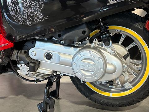 2023 Vespa Primavera 50 Disney Mickey Mouse Edition By Vespa in Columbia, Missouri - Photo 10