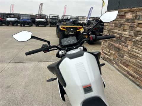 2024 CFMOTO 800NK in Columbia, Missouri - Photo 5