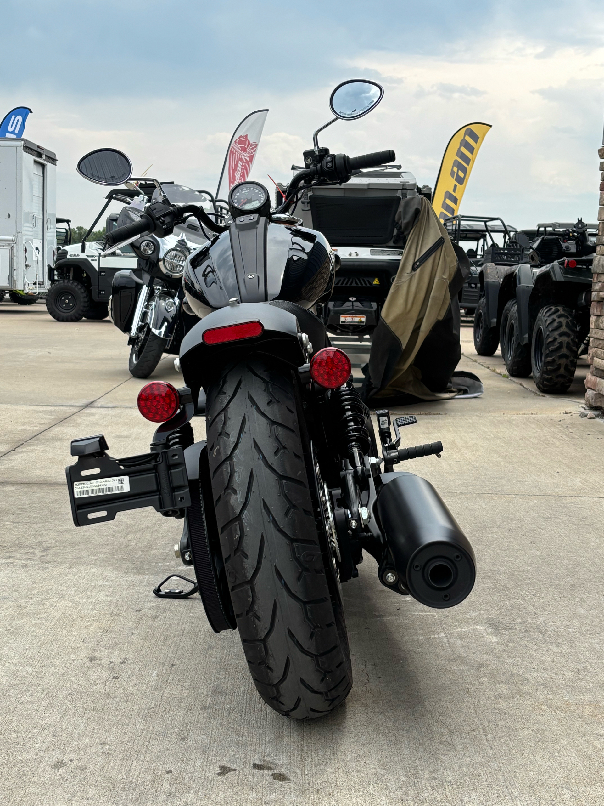 2025 Indian Motorcycle Scout® Sixty Bobber in Columbia, Missouri - Photo 10