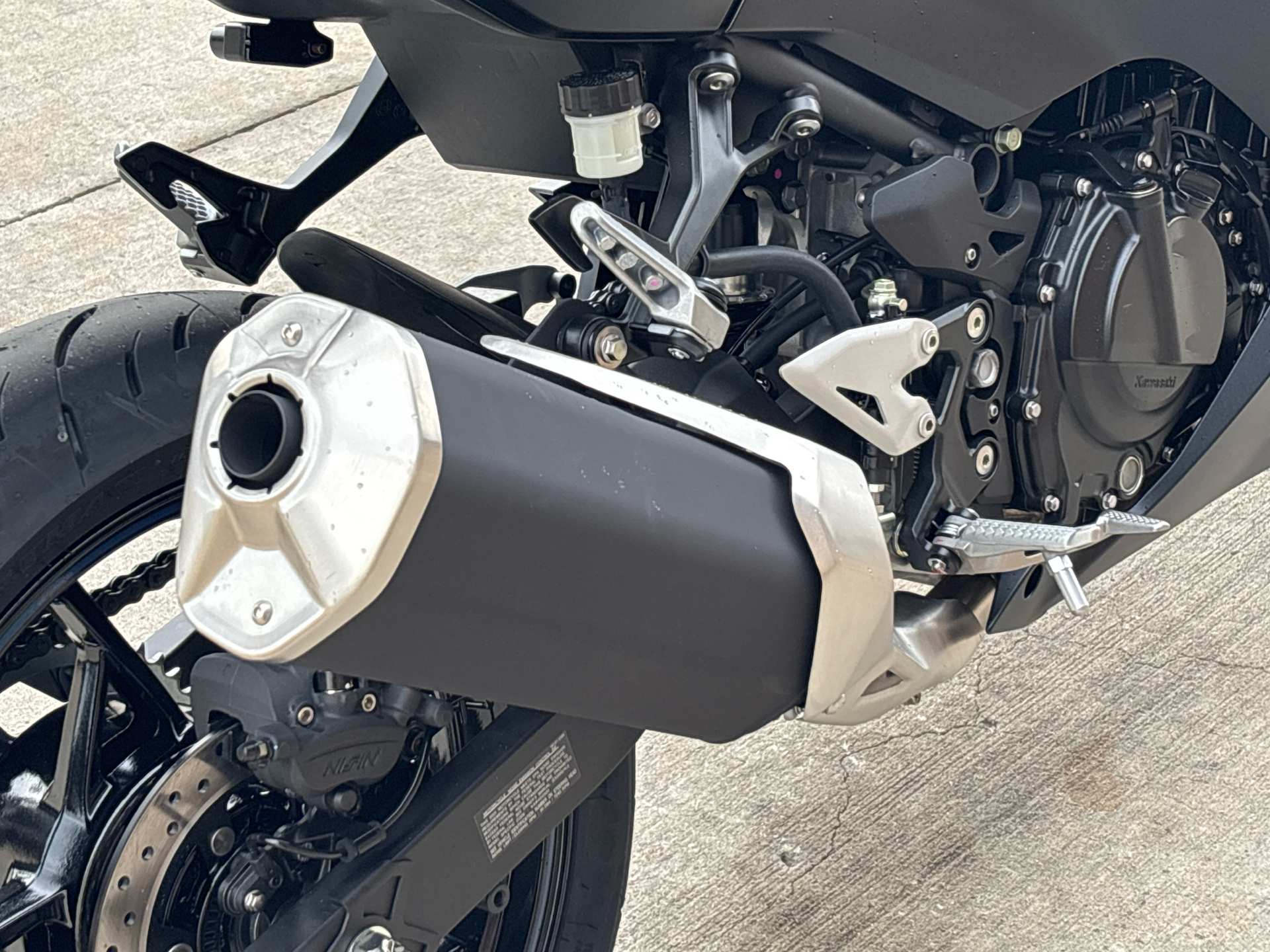 2025 Kawasaki Ninja 500 ABS in Columbia, Missouri - Photo 6