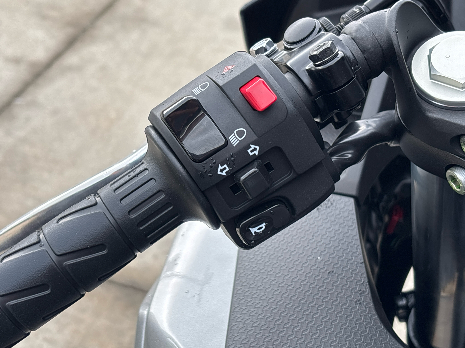 2025 Kawasaki Ninja 500 ABS in Columbia, Missouri - Photo 9