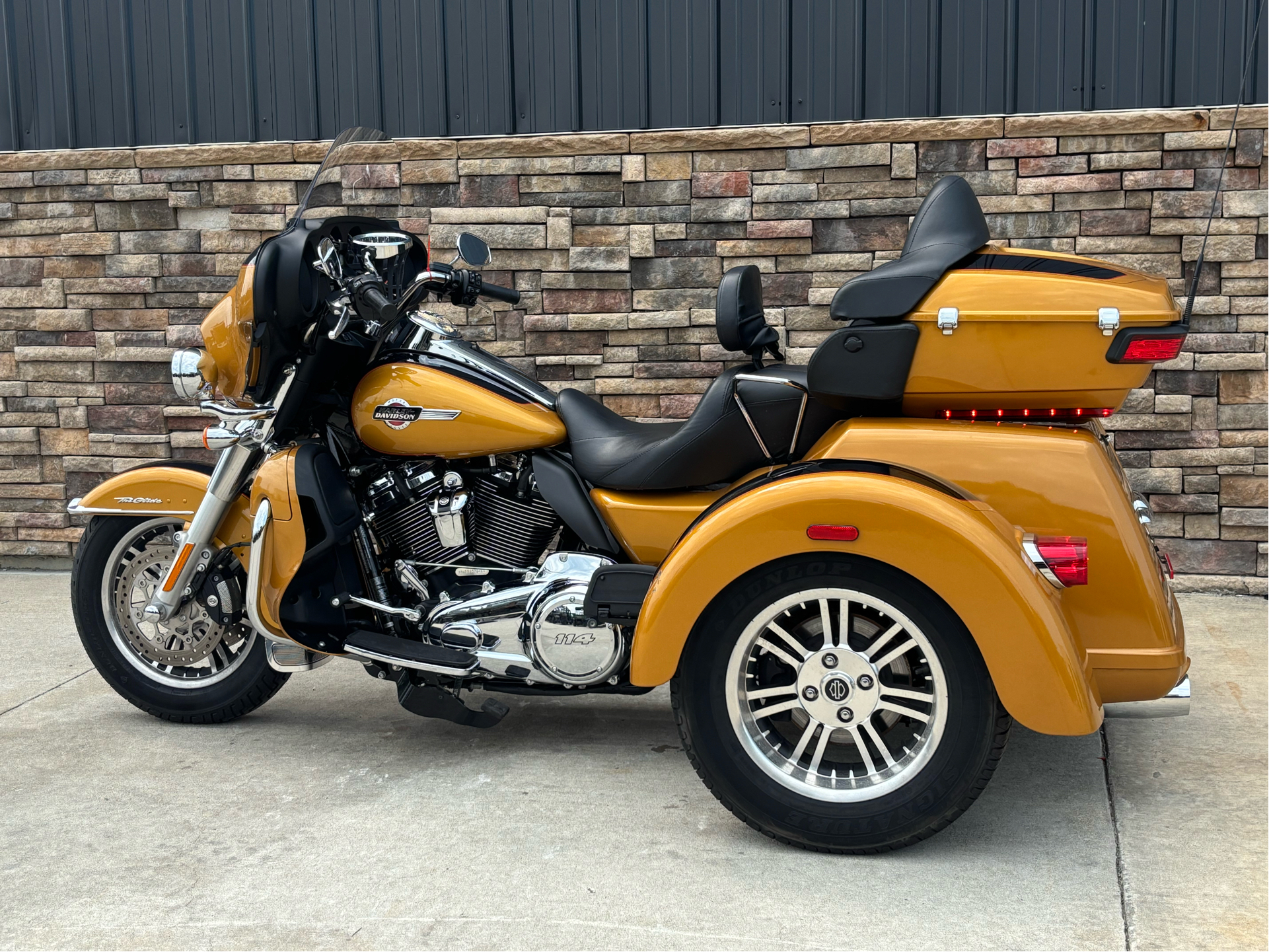 2023 Harley-Davidson Tri Glide® Ultra in Columbia, Missouri - Photo 16