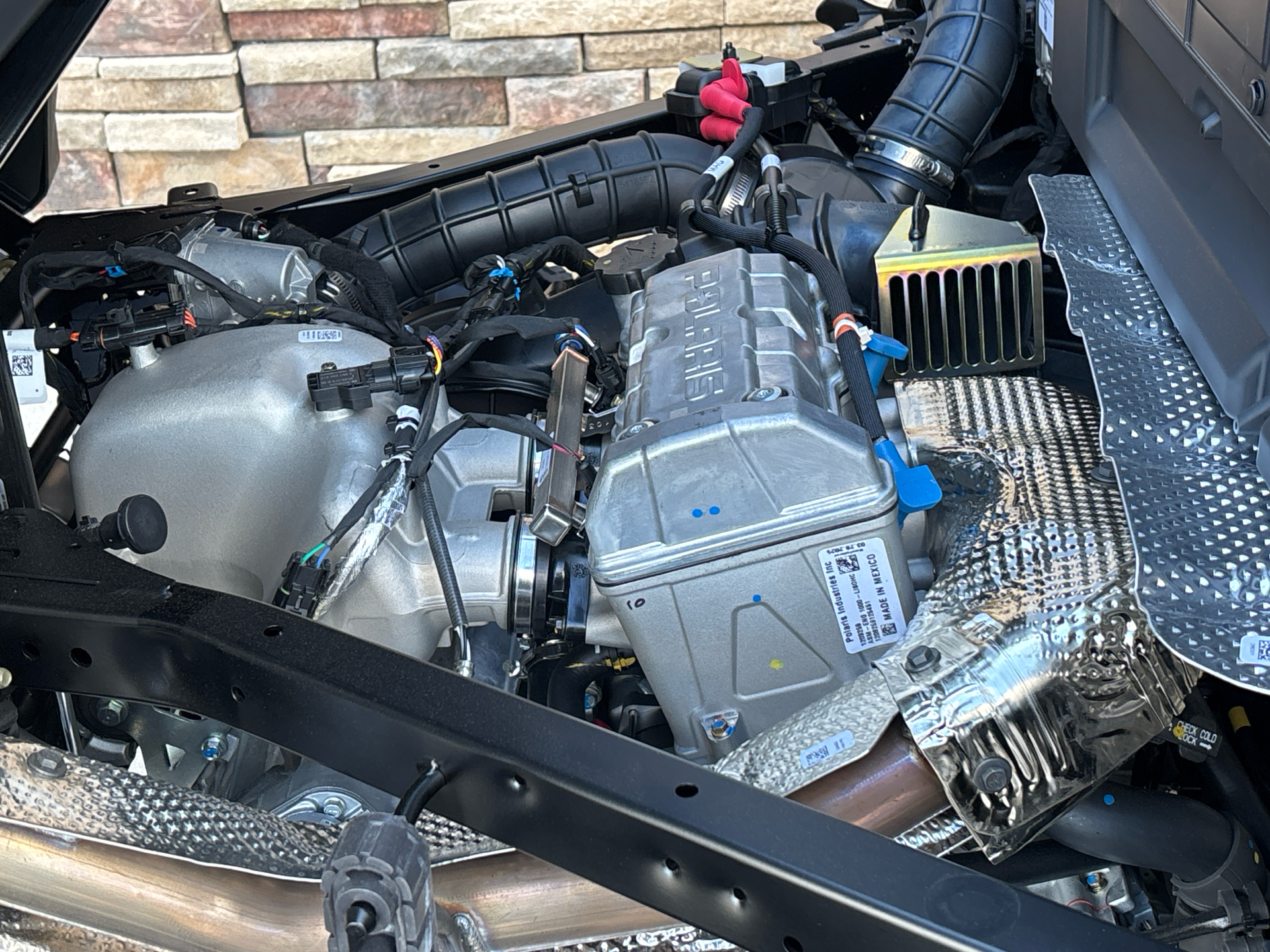 2025 Polaris Ranger Crew 1000 Premium in Columbia, Missouri - Photo 8