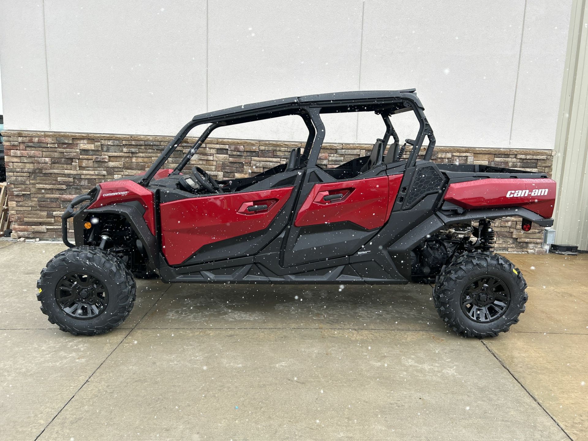 2024 Can-Am Commander MAX XT 1000R in Columbia, Missouri - Photo 1