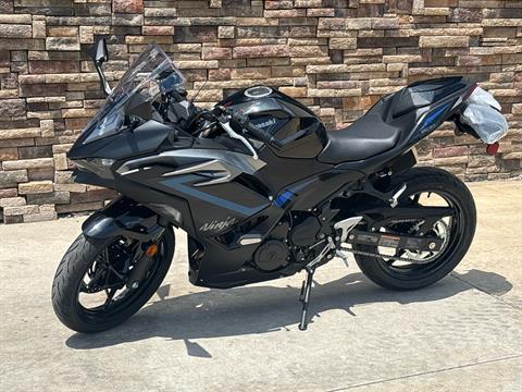 2025 Kawasaki Ninja 500 SE ABS in Columbia, Missouri - Photo 2