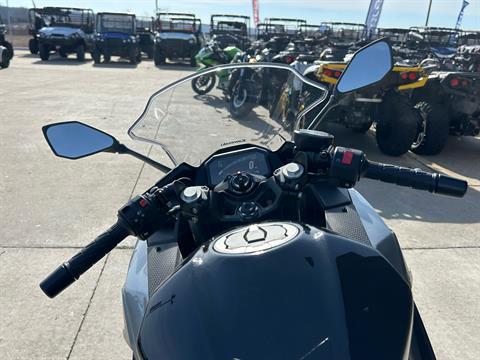 2025 Kawasaki Ninja 500 SE ABS in Columbia, Missouri - Photo 4