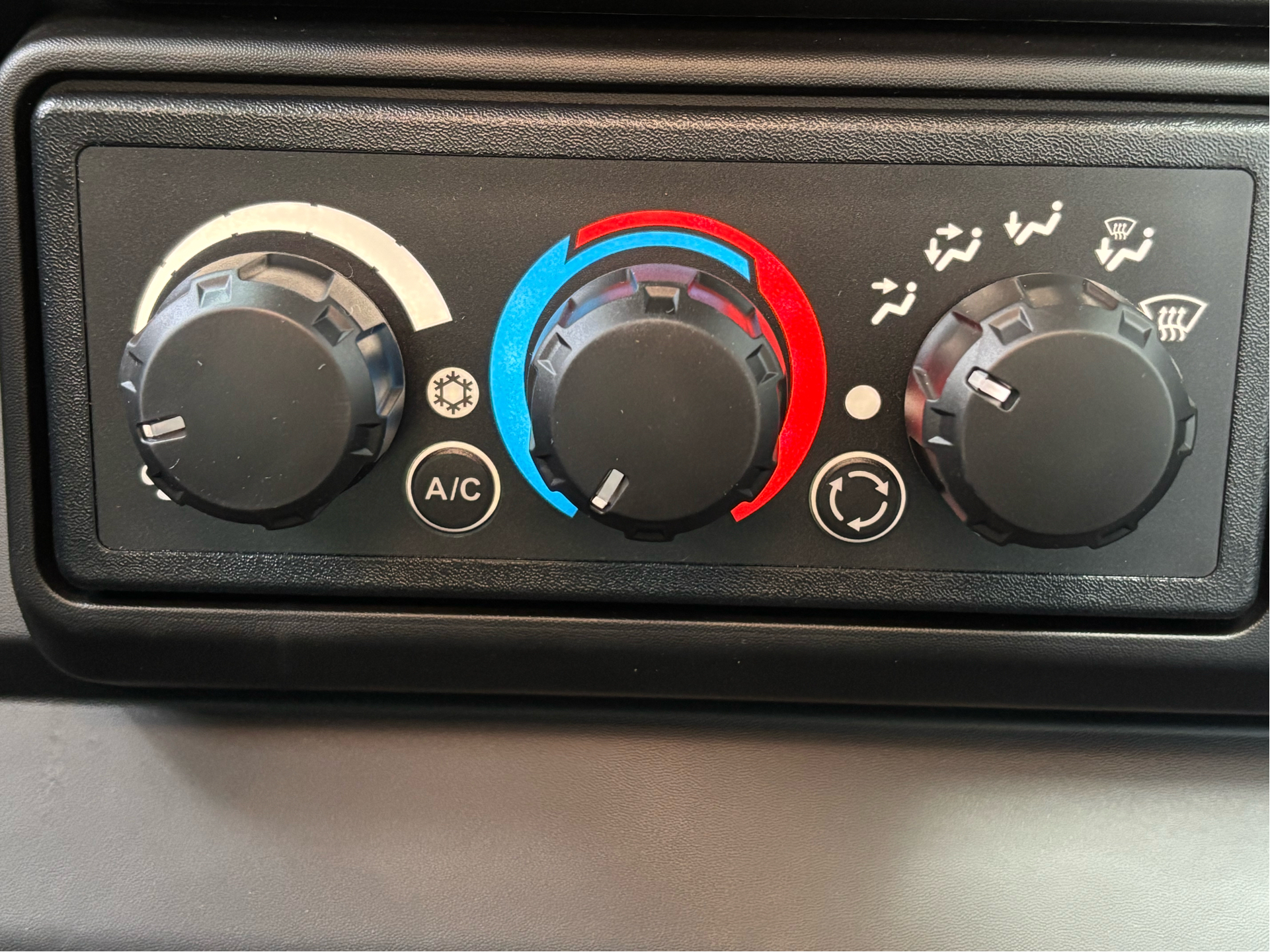 2026 Can-Am Defender MAX Limited HD11 in Columbia, Missouri - Photo 11