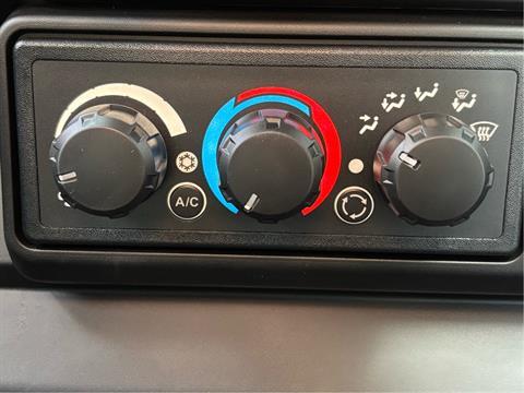 2026 Can-Am Defender MAX Limited HD11 in Columbia, Missouri - Photo 11