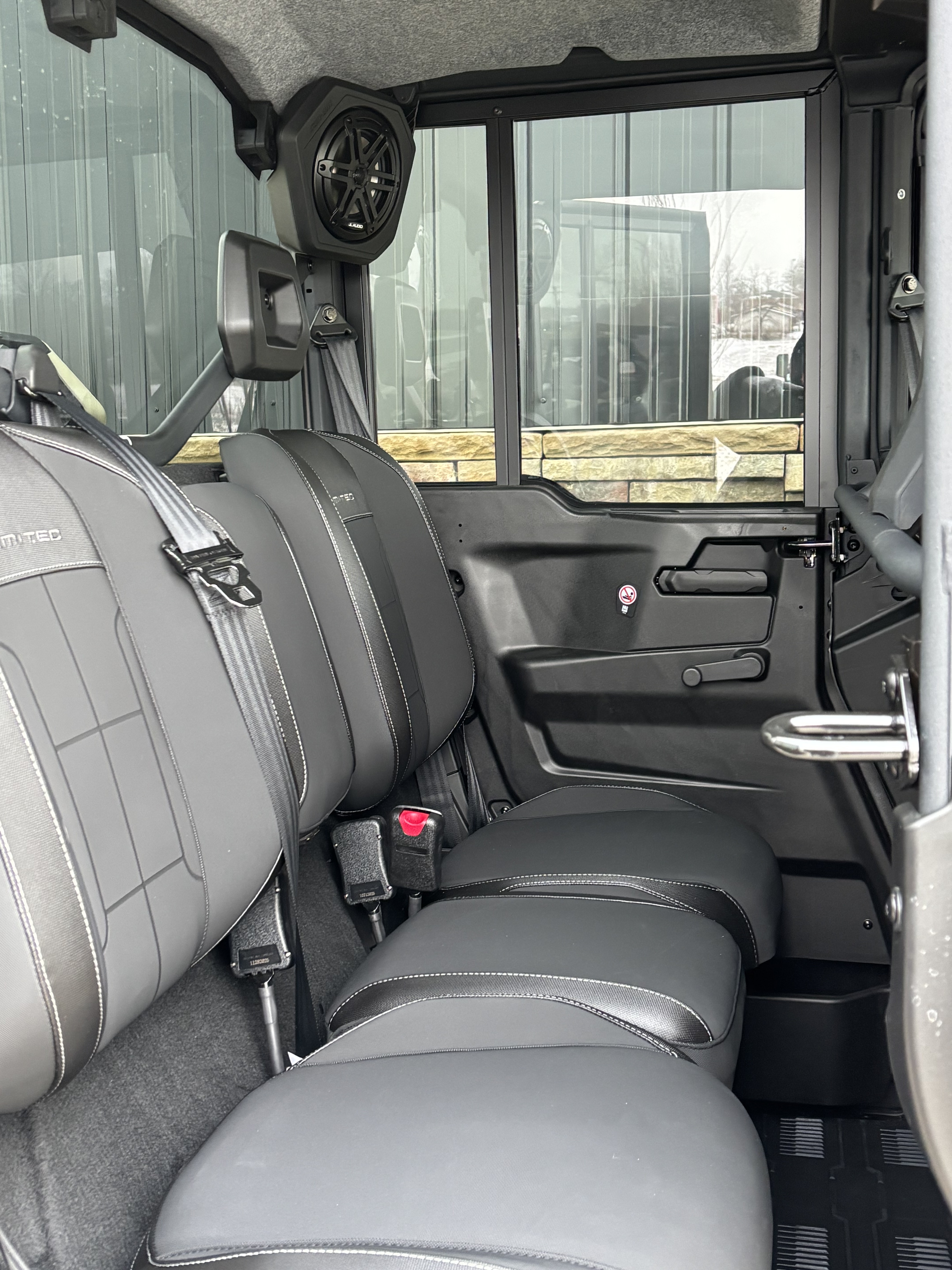 2026 Can-Am Defender MAX Limited HD11 in Columbia, Missouri - Photo 5