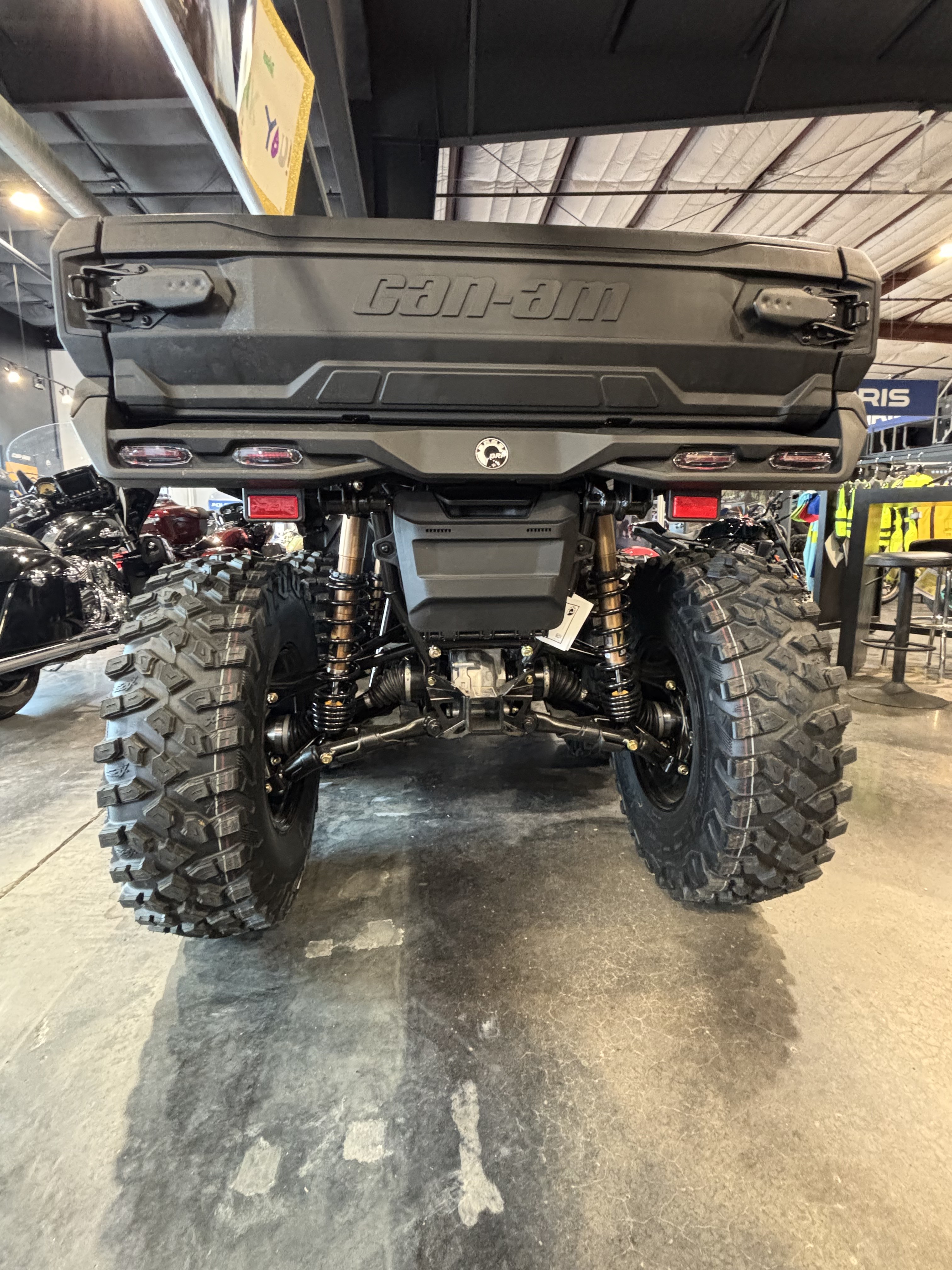 2026 Can-Am Outlander MAX 6x6 Backcountry 1000R in Columbia, Missouri - Photo 5