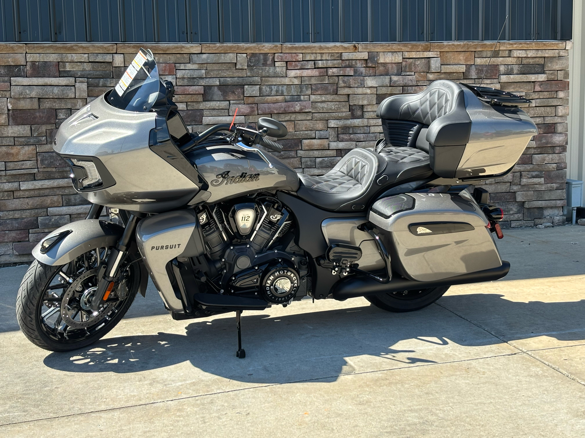 2025 Indian Motorcycle Pursuit® Dark Horse® with 112 and Powerband Audio Package in Columbia, Missouri - Photo 4