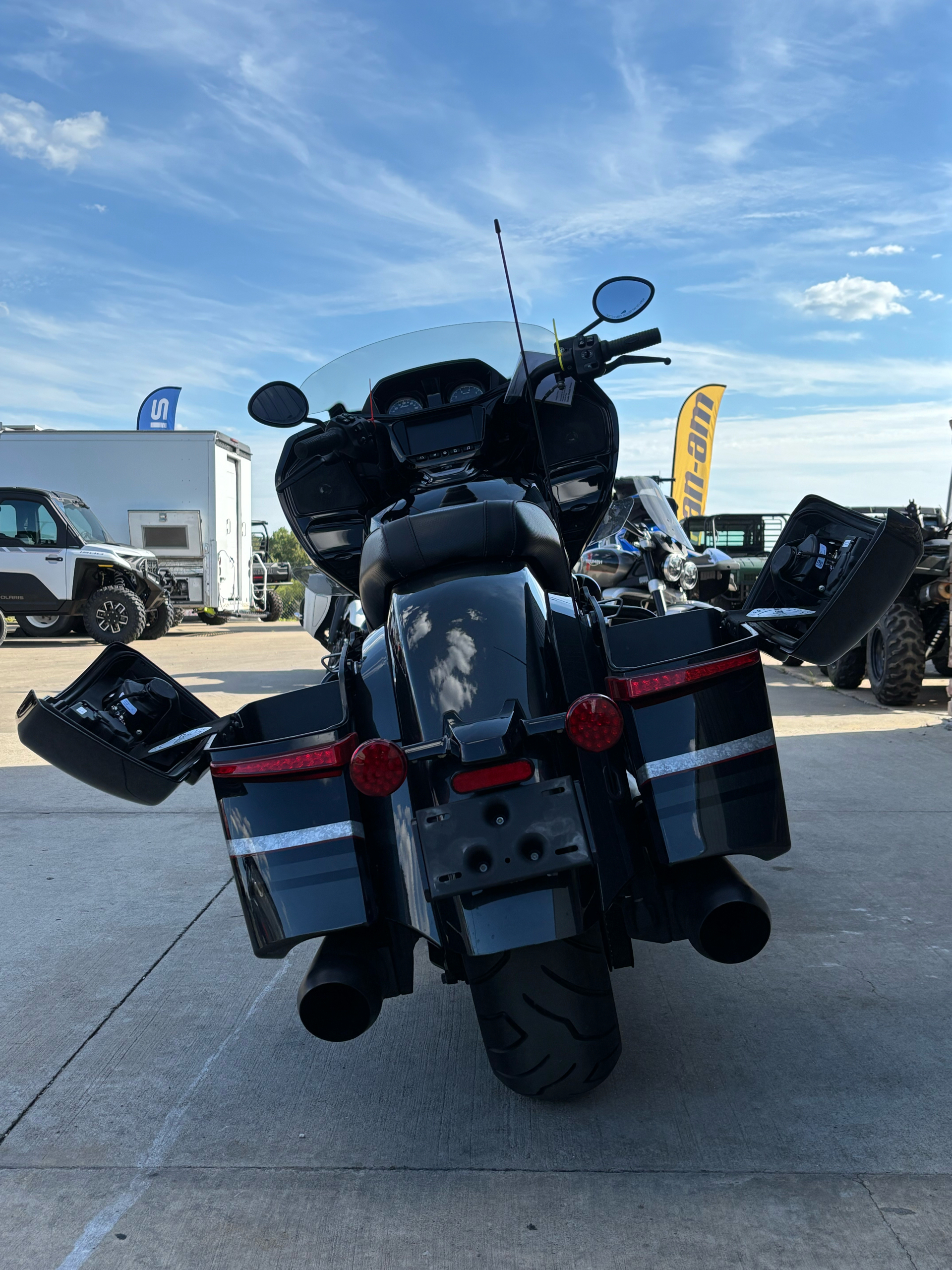 2024 Indian Motorcycle Challenger® Elite in Columbia, Missouri - Photo 6